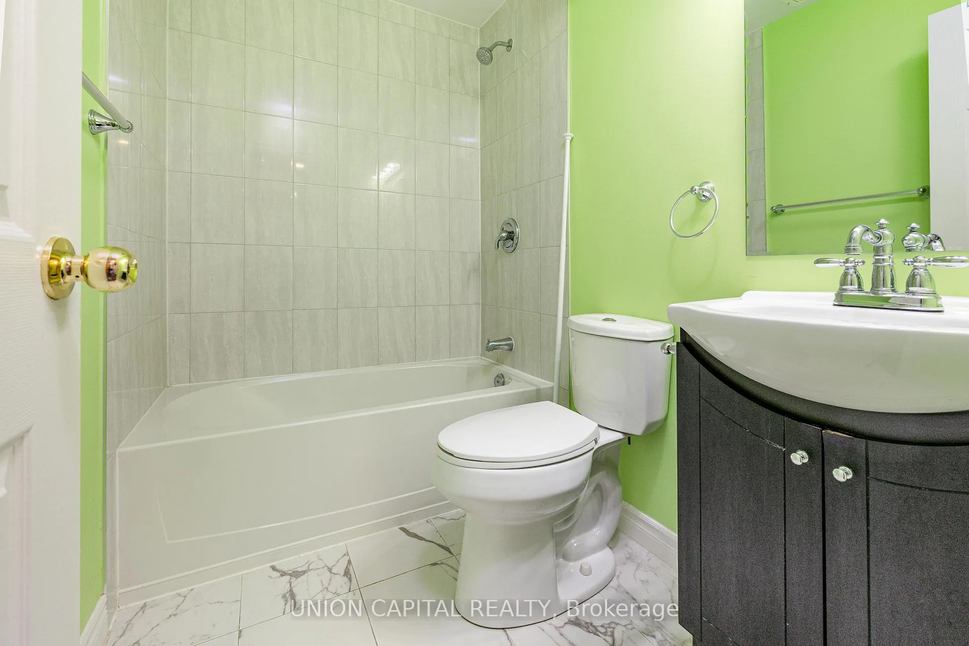 Photo 37 of 64 Collier Crescent, Markham, Wismer — HOMEH
