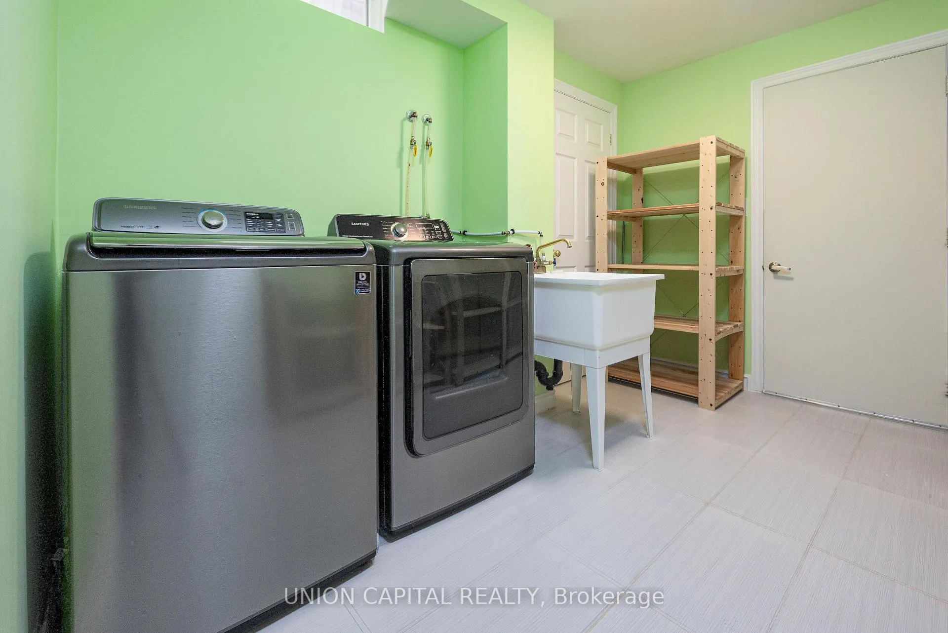 Photo 38 of 64 Collier Crescent, Markham, Wismer — HOMEH