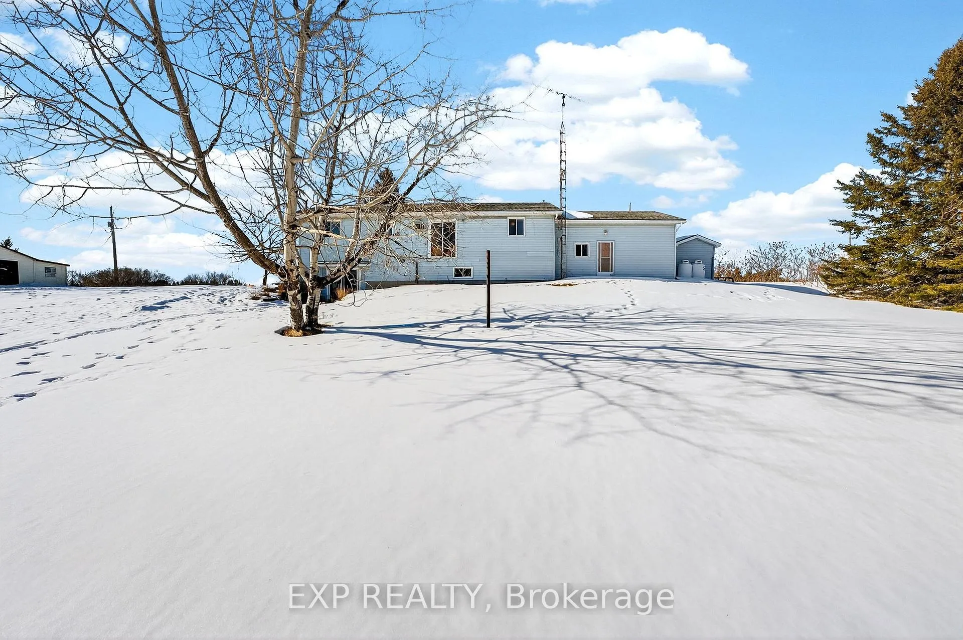 Photo 38 of 1423 Ridge Road, Prince Edward County, Hallowell Ward — HOMEH