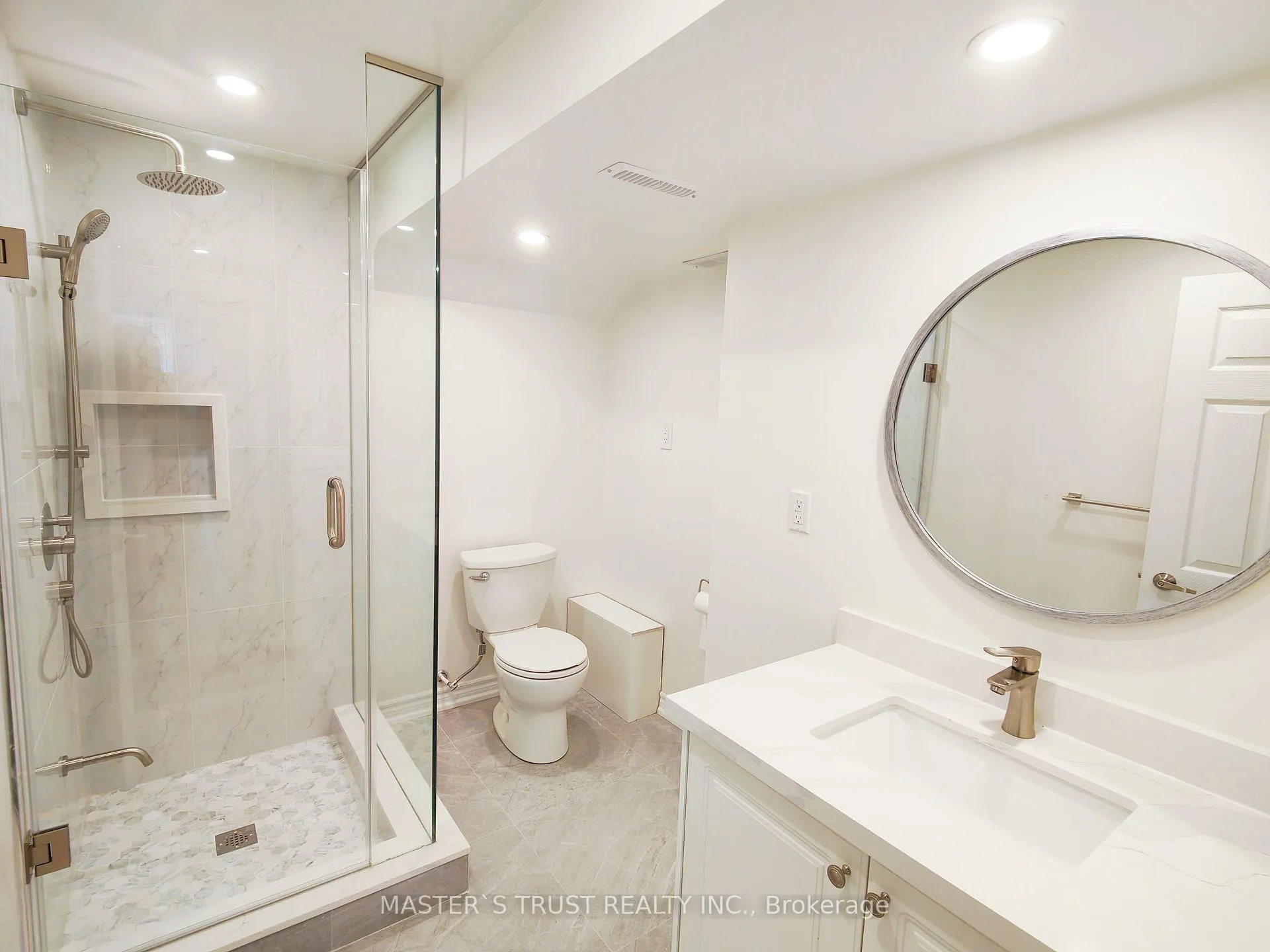 Photo 7 of 14 Summerfeldt Crescent, Markham, Unionville — HOMEH