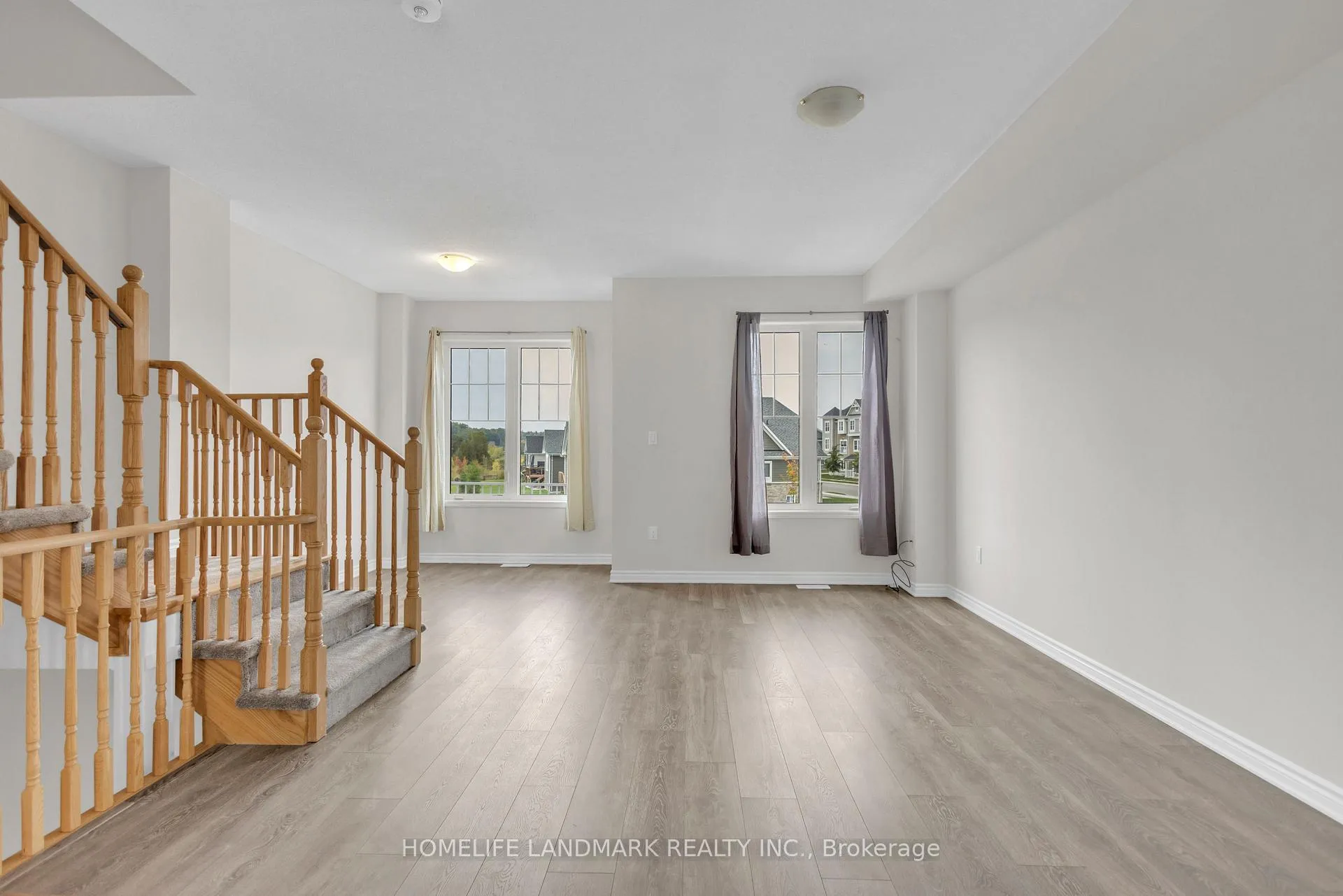 Photo 12 of 6 Spencer Boulevard, Wasaga Beach — HOMEH