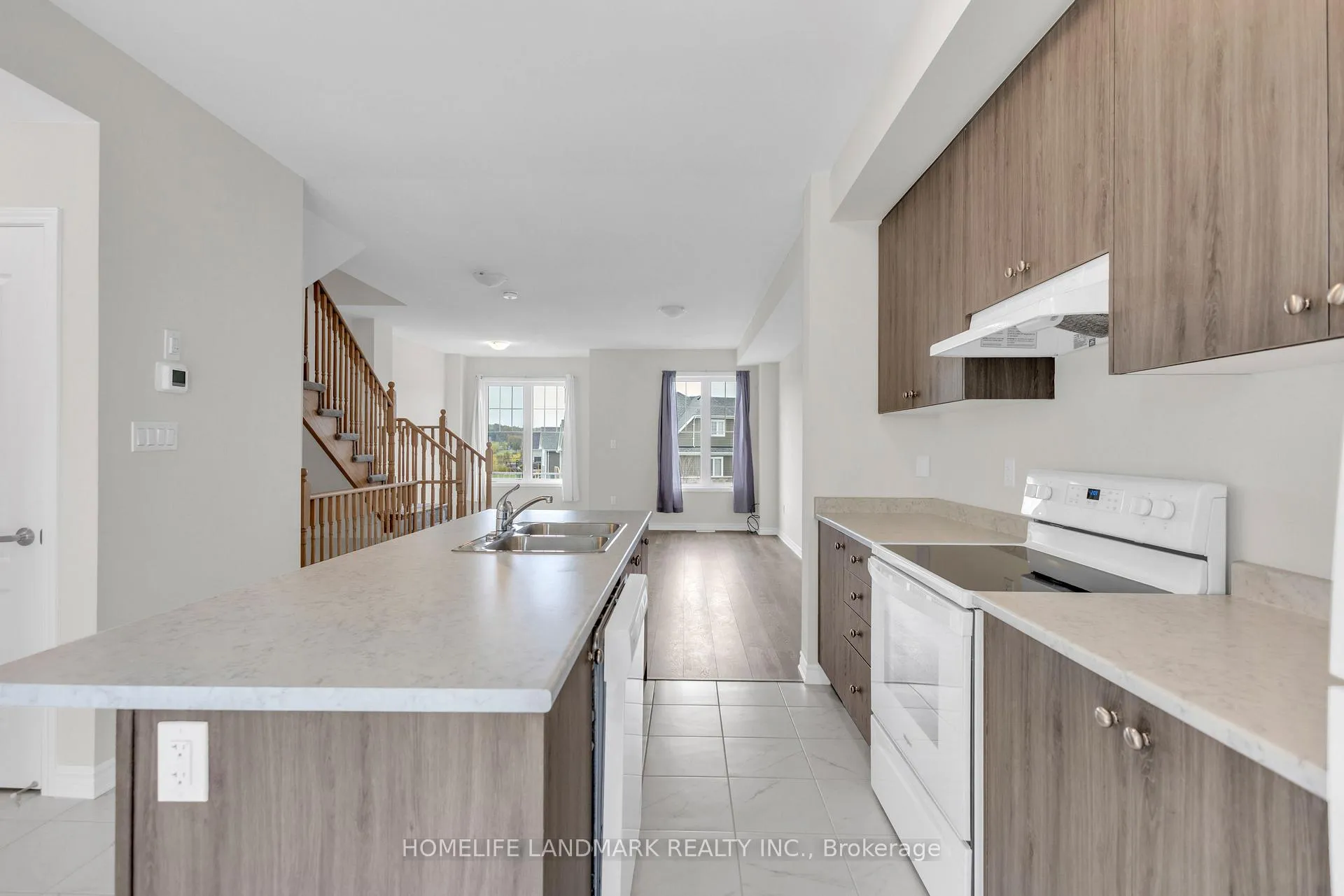 Photo 17 of 6 Spencer Boulevard, Wasaga Beach — HOMEH