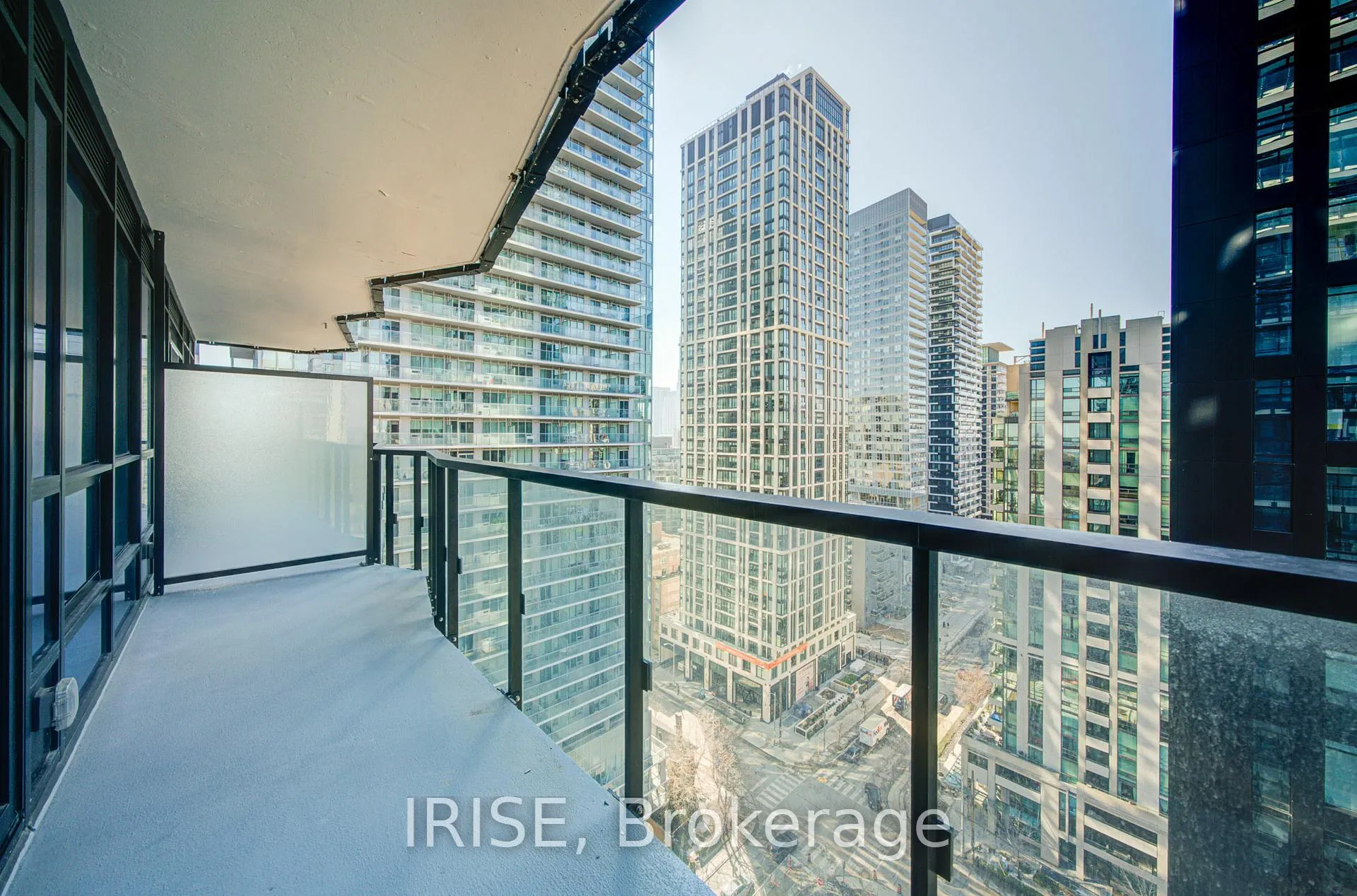 Photo 1 of Unit 1703, 110 Broadway Avenue, Toronto, Mount Pleasant West — HOMEH