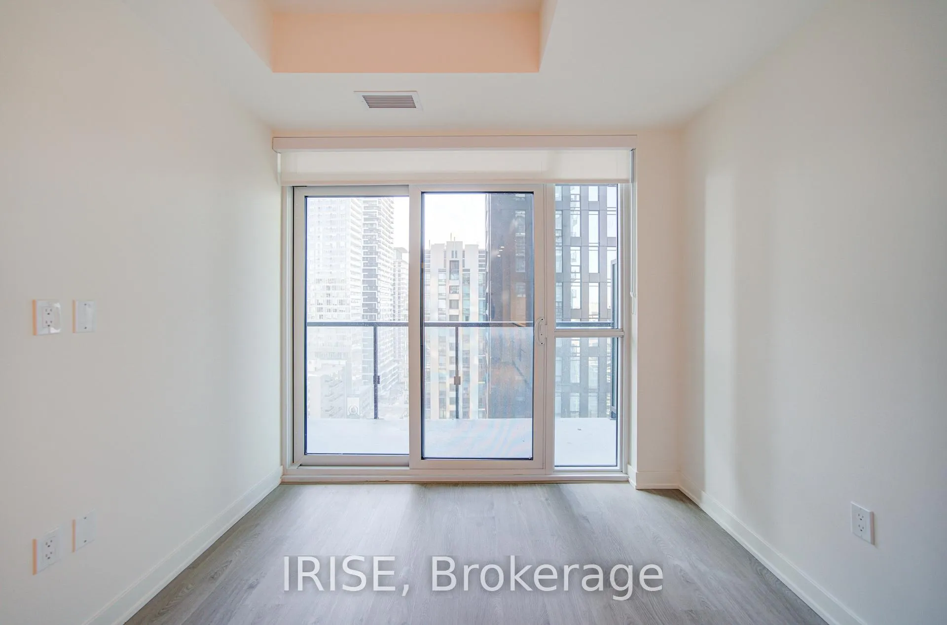 Photo 9 of Unit 1703, 110 Broadway Avenue, Toronto, Mount Pleasant West — HOMEH