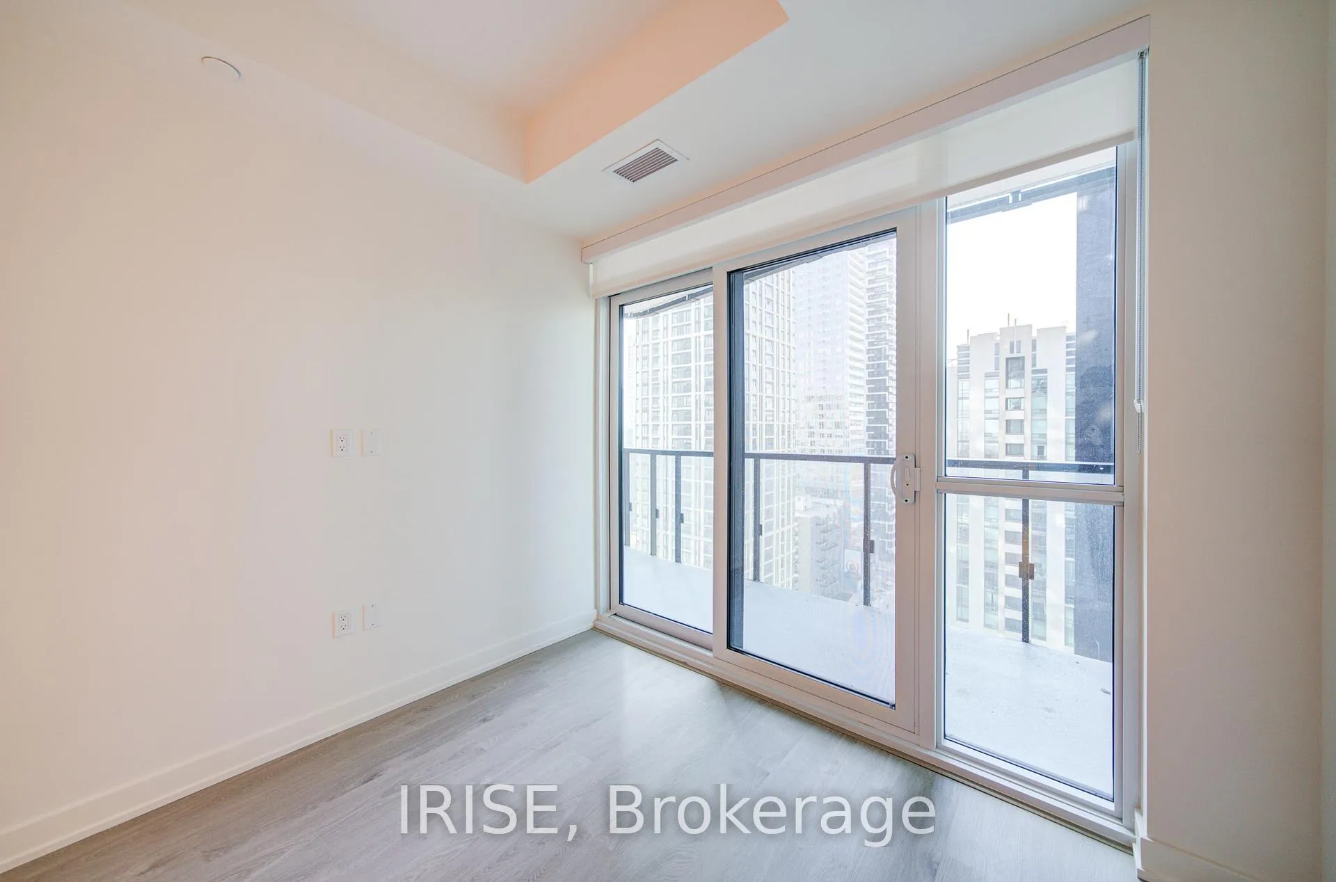 Photo 10 of Unit 1703, 110 Broadway Avenue, Toronto, Mount Pleasant West — HOMEH