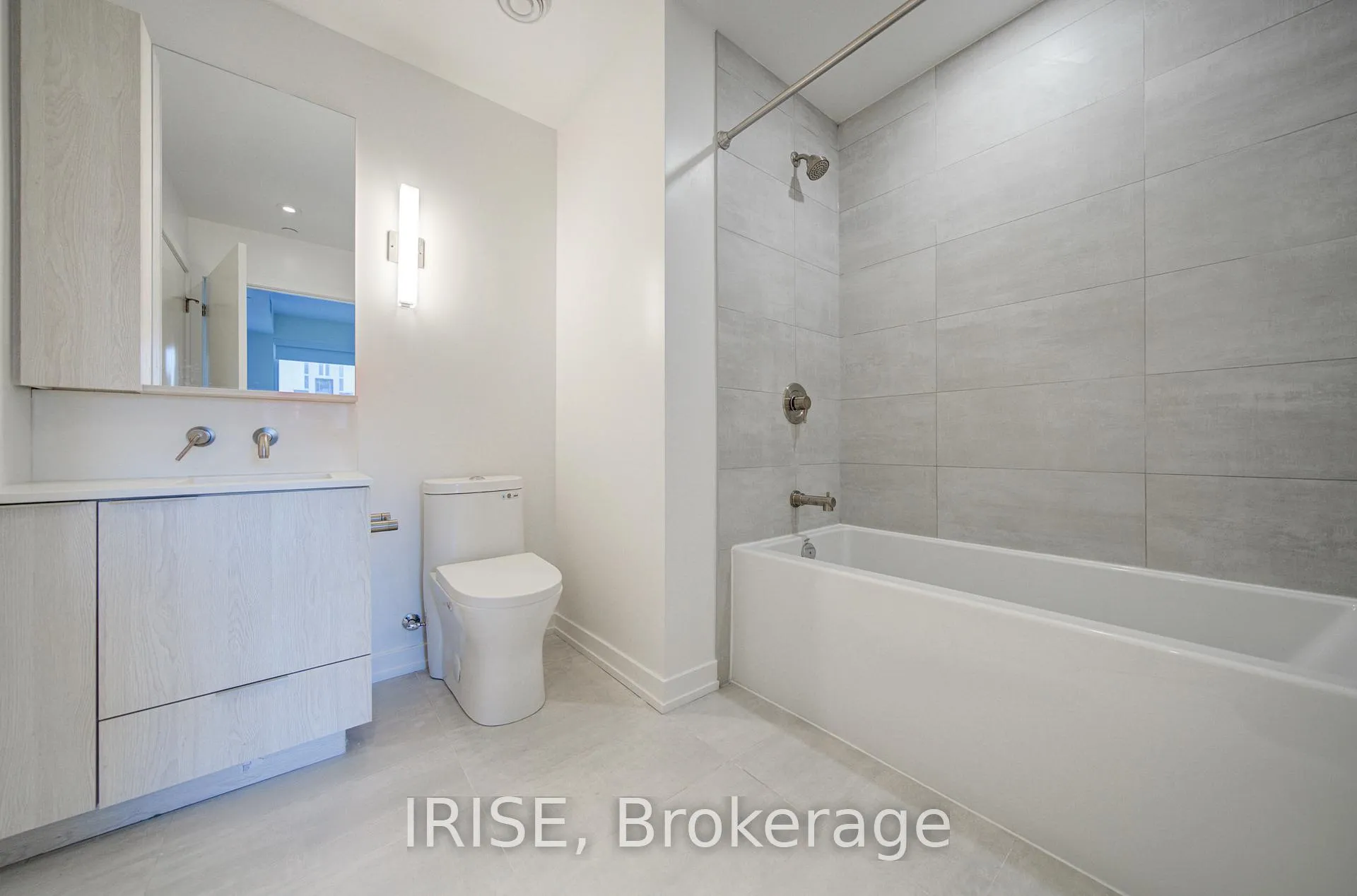 Photo 17 of Unit 1703, 110 Broadway Avenue, Toronto, Mount Pleasant West — HOMEH