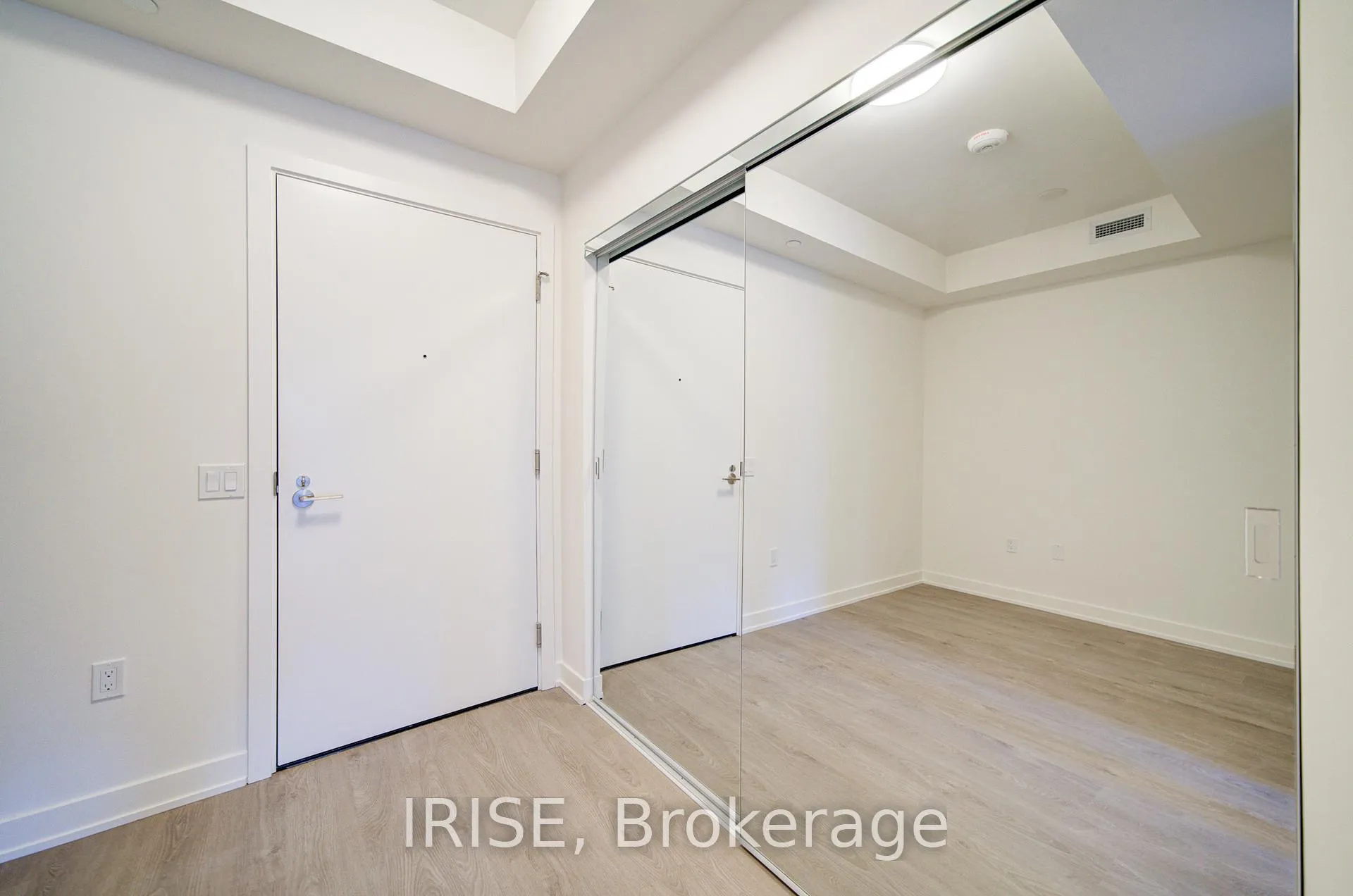 Photo 21 of Unit 1703, 110 Broadway Avenue, Toronto, Mount Pleasant West — HOMEH
