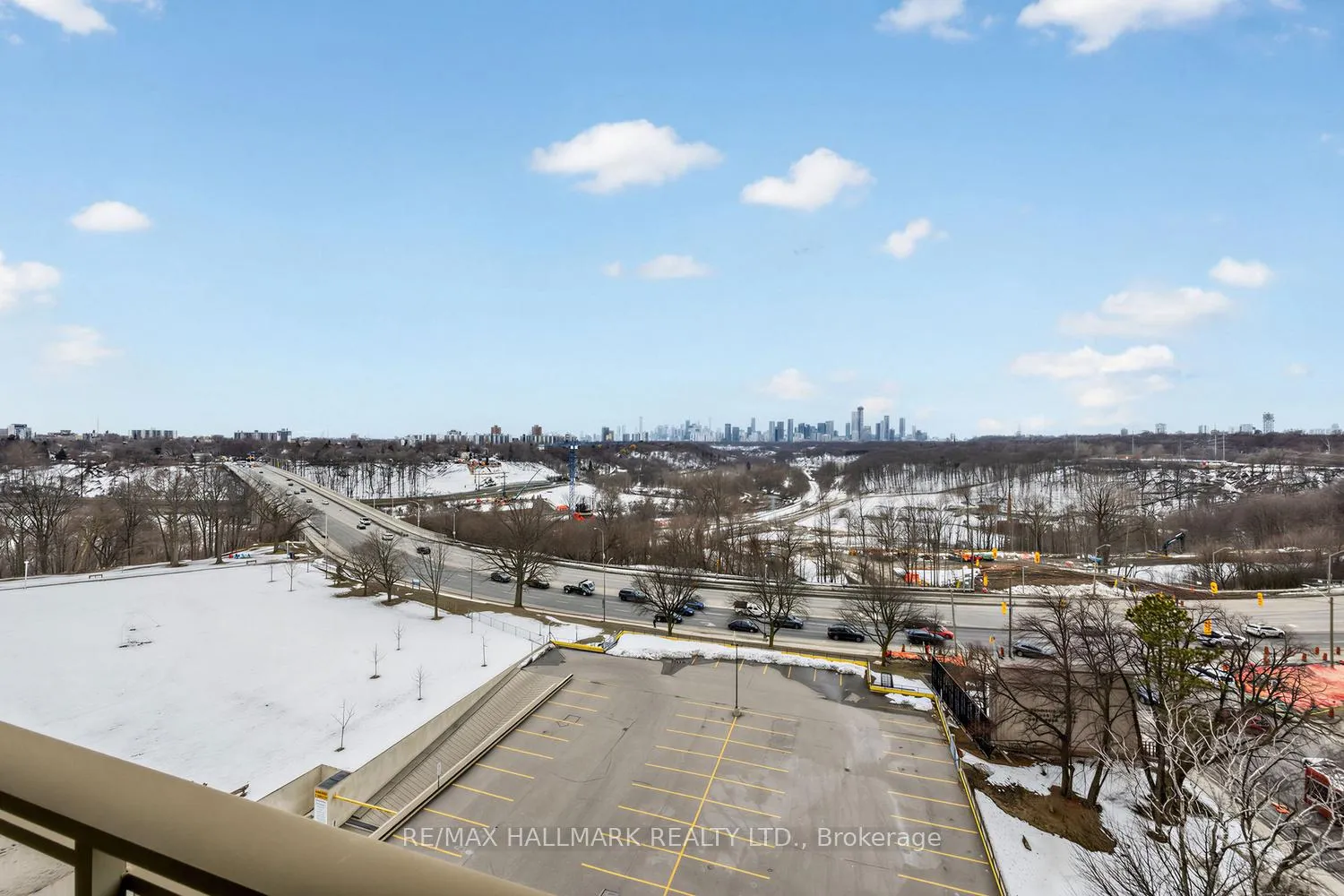 Front of 1 Leaside Park Drive