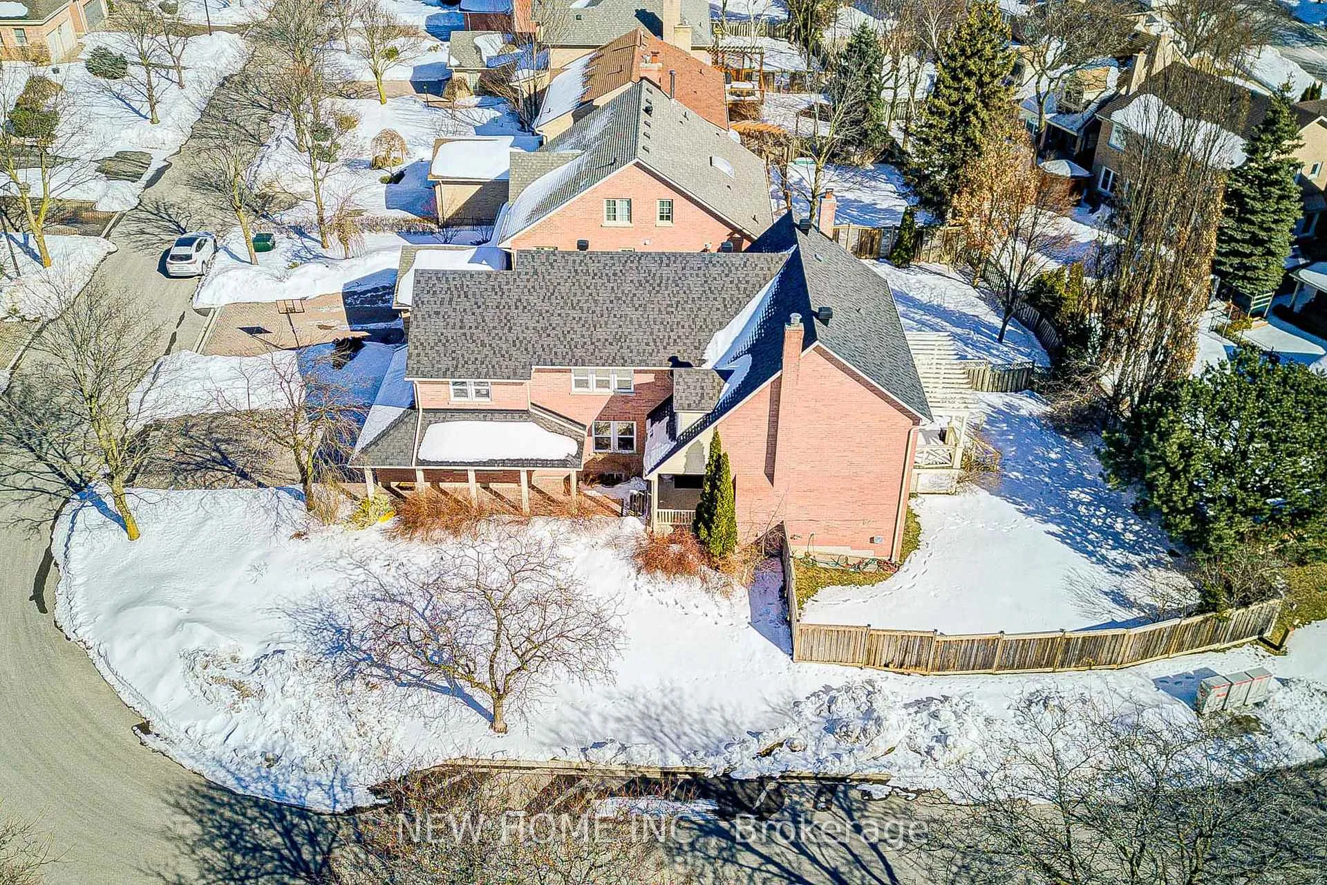 Photo 5 of 19 Springwood Crescent, Markham, Unionville — HOMEH