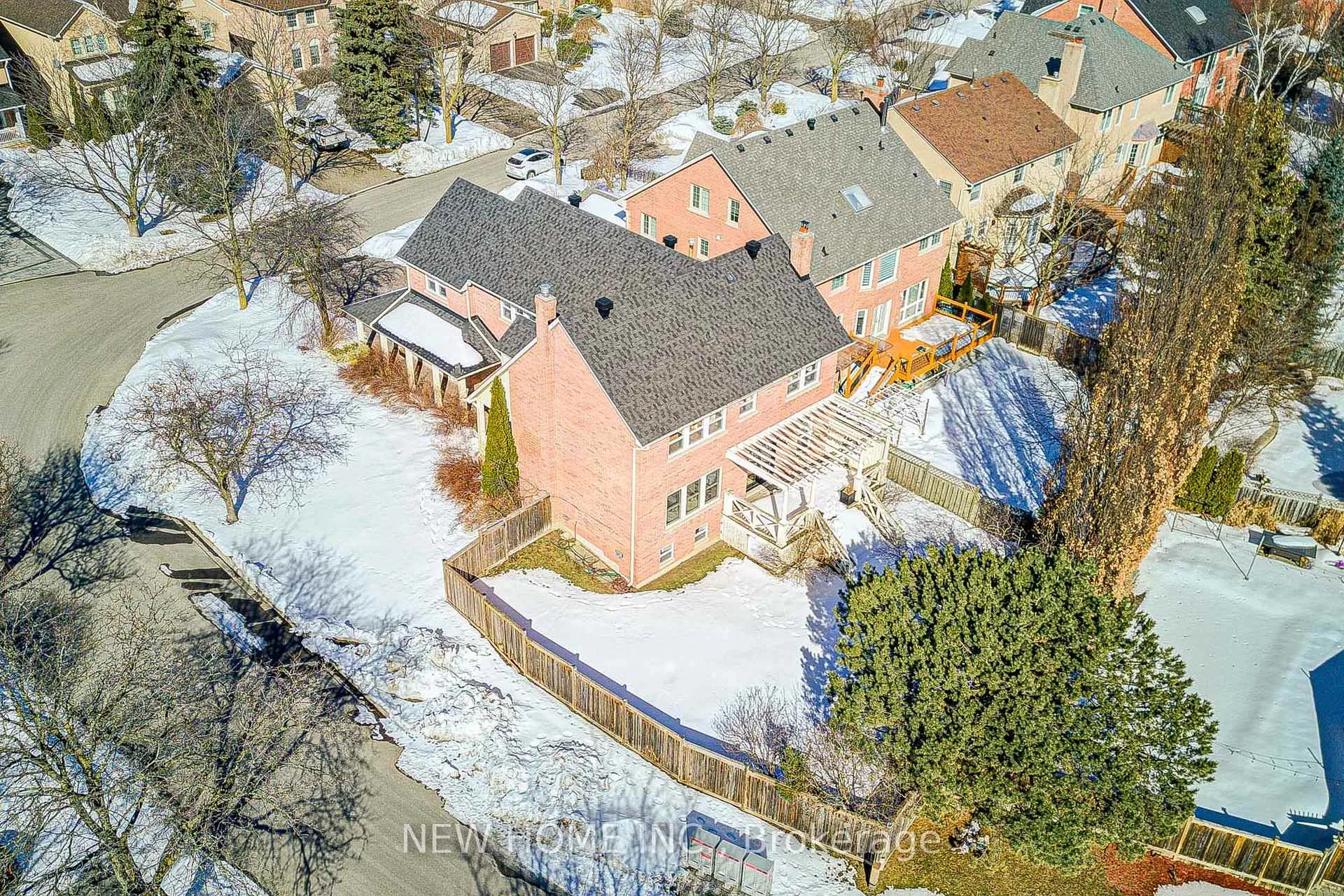Photo 6 of 19 Springwood Crescent, Markham, Unionville — HOMEH