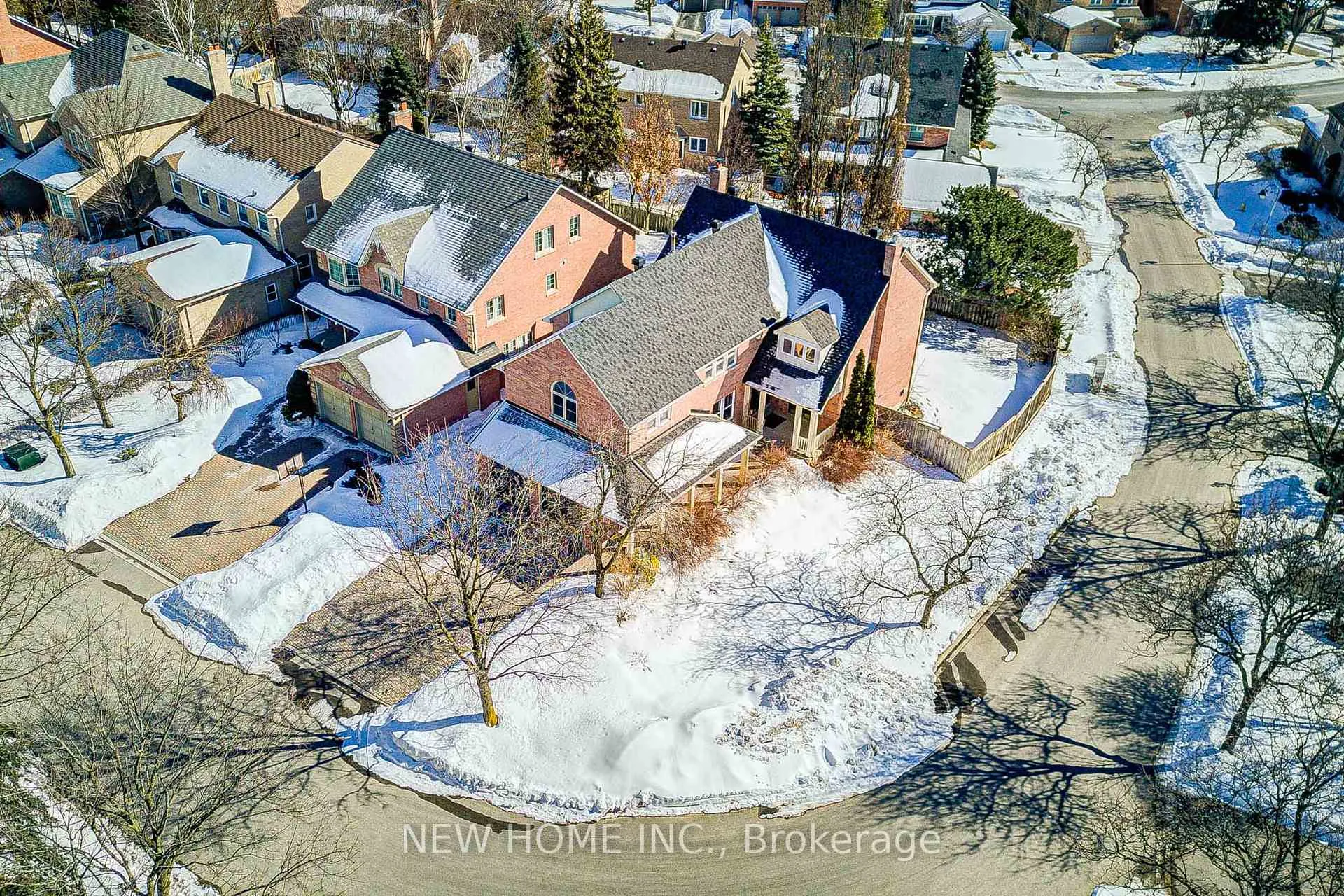 Photo 7 of 19 Springwood Crescent, Markham, Unionville — HOMEH