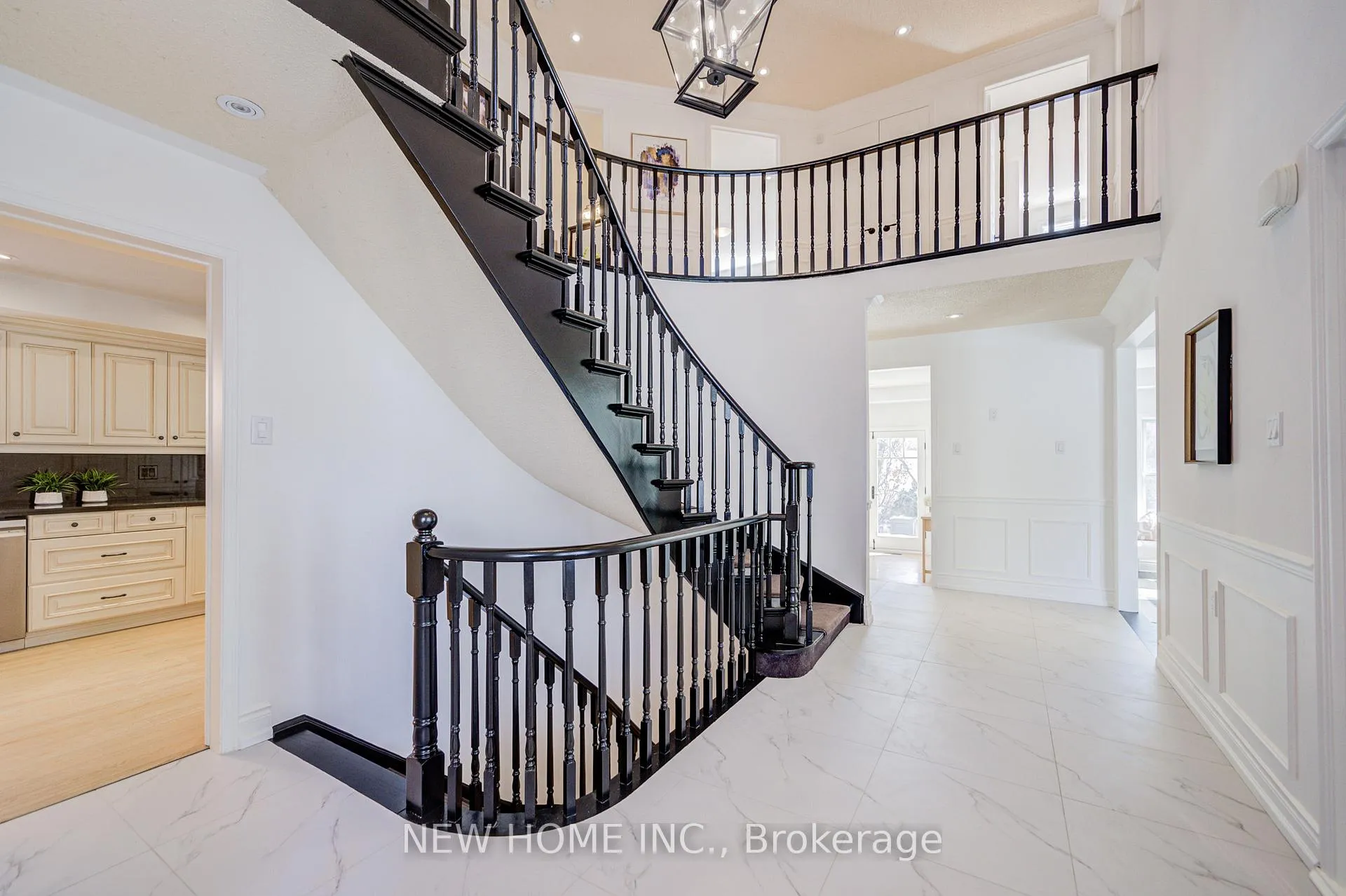 Photo 9 of 19 Springwood Crescent, Markham, Unionville — HOMEH