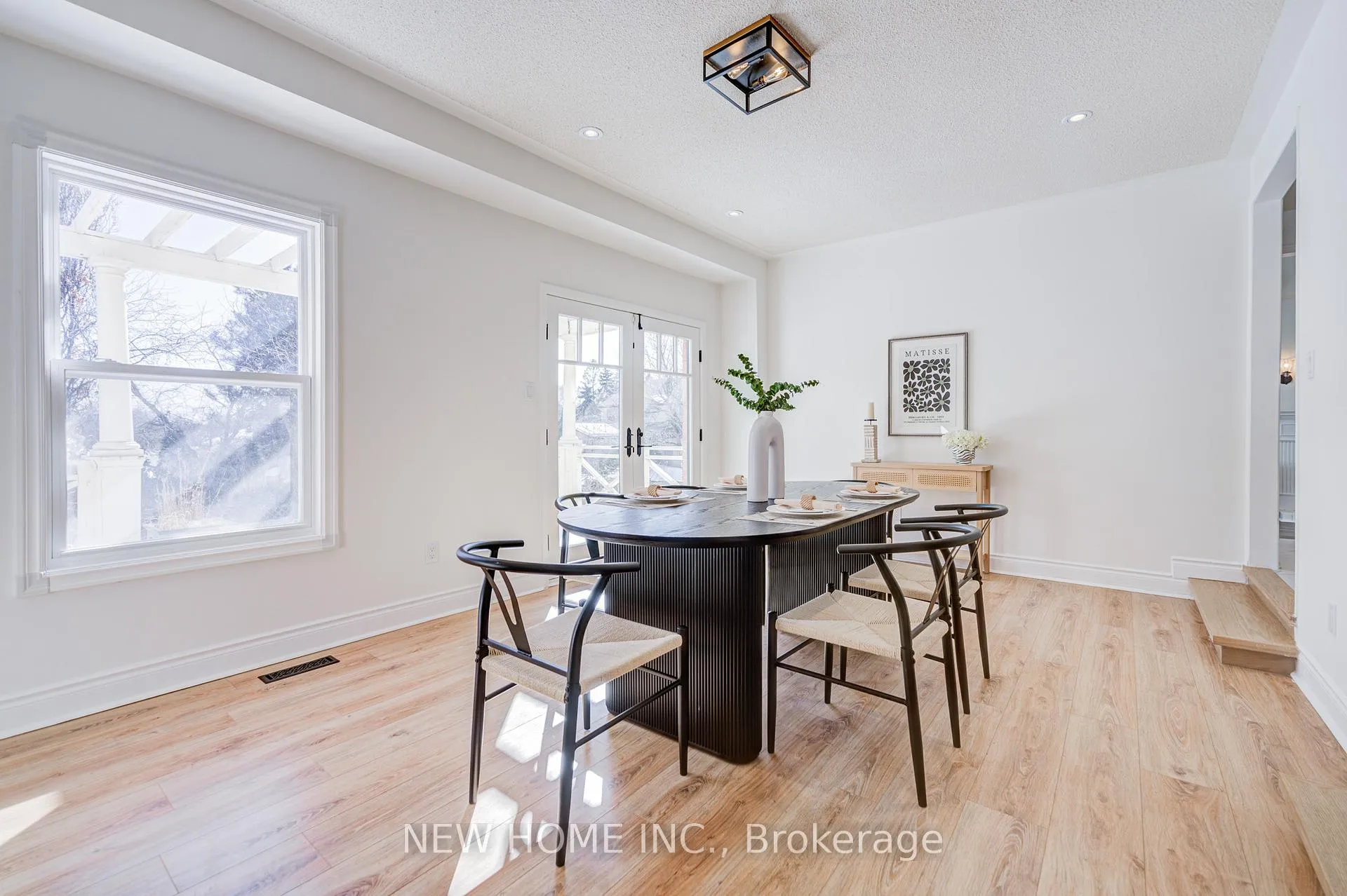 Photo 18 of 19 Springwood Crescent, Markham, Unionville — HOMEH