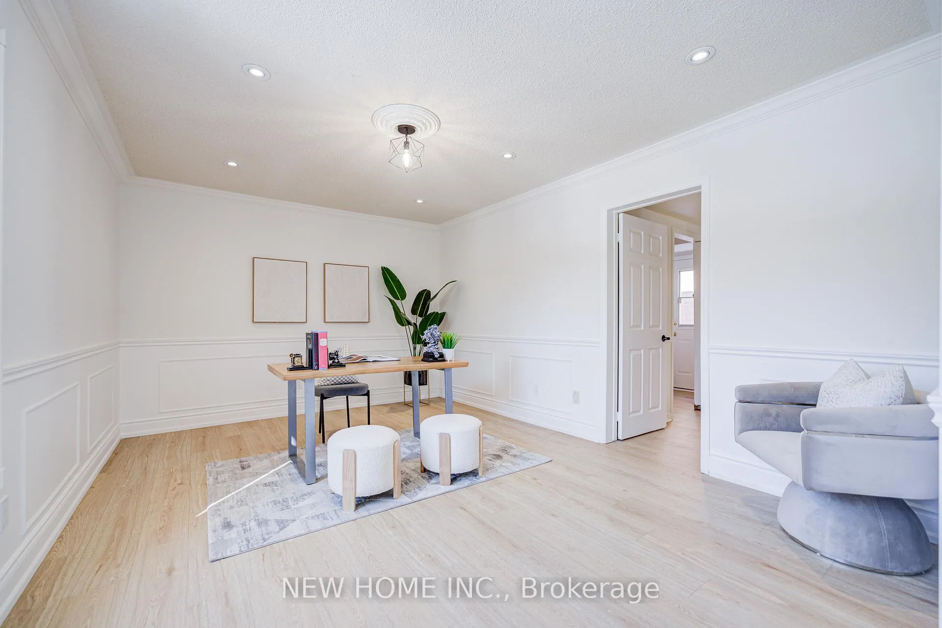 Photo 26 of 19 Springwood Crescent, Markham, Unionville — HOMEH