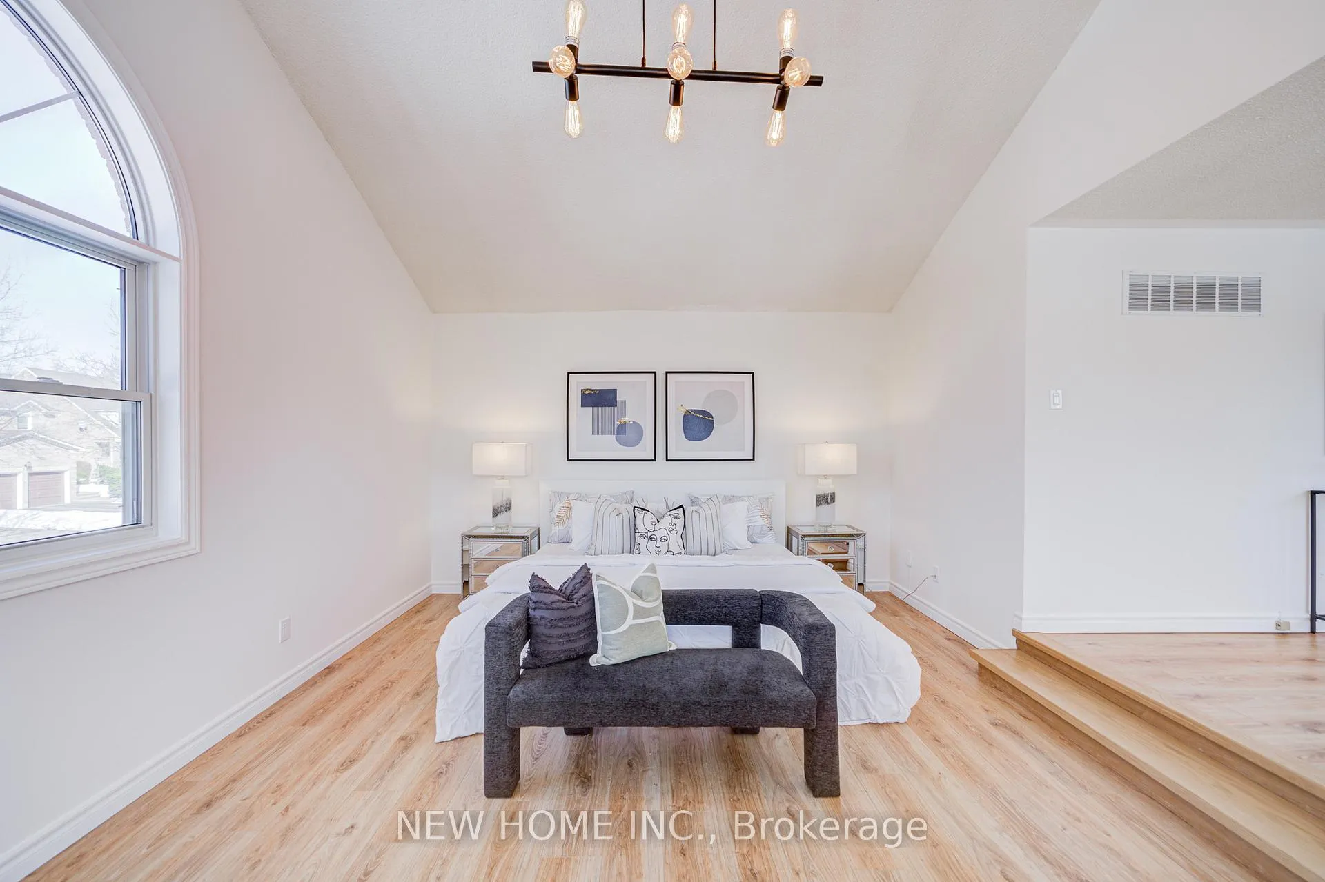 Photo 30 of 19 Springwood Crescent, Markham, Unionville — HOMEH