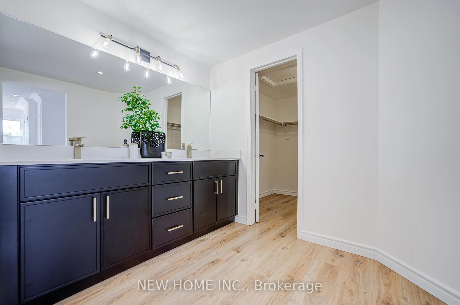 Photo 31 of 19 Springwood Crescent, Markham, Unionville — HOMEH