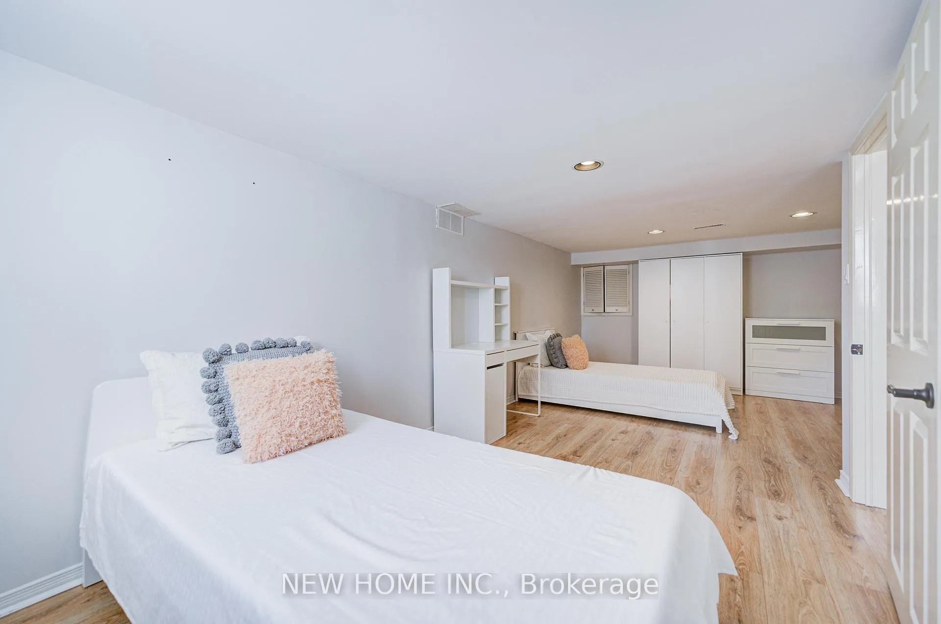 Photo 42 of 19 Springwood Crescent, Markham, Unionville — HOMEH