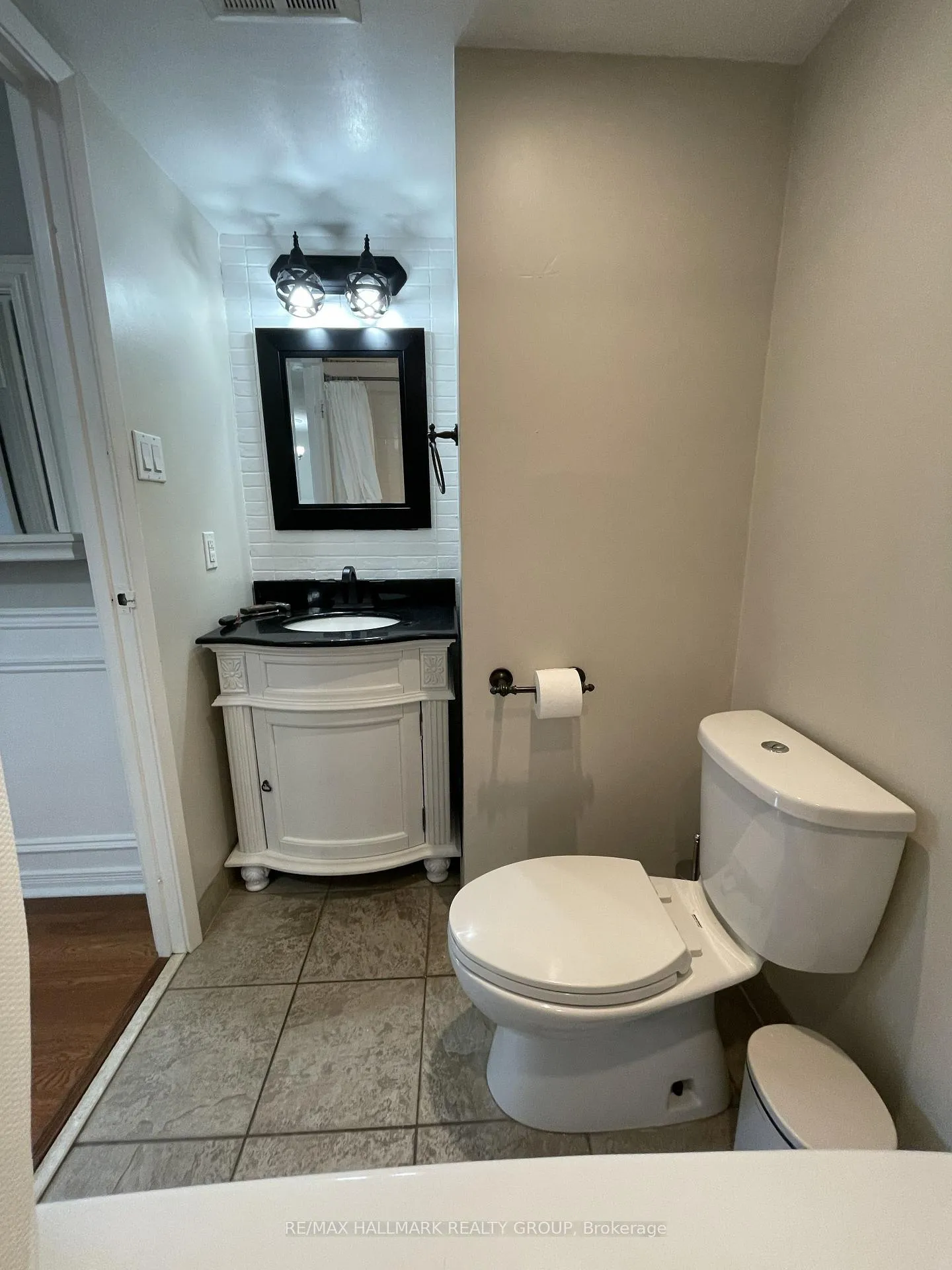 Photo 13 of Unit 301, 154 Nelson Street, Ottawa, Lower Town — HOMEH