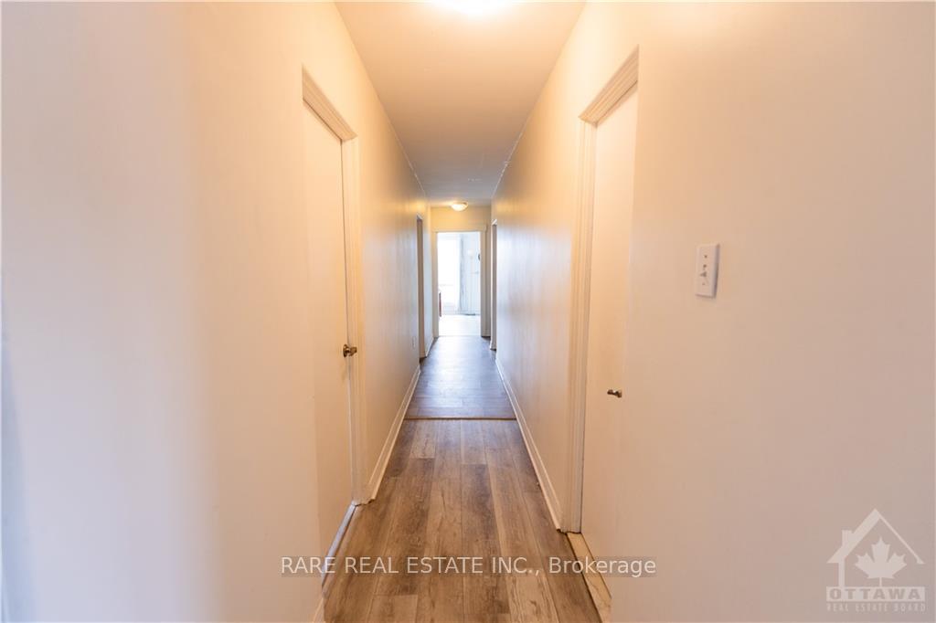Photo 6 of 403 Peach Tree Lane, Ottawa, Viscount Alexander Park — HOMEH