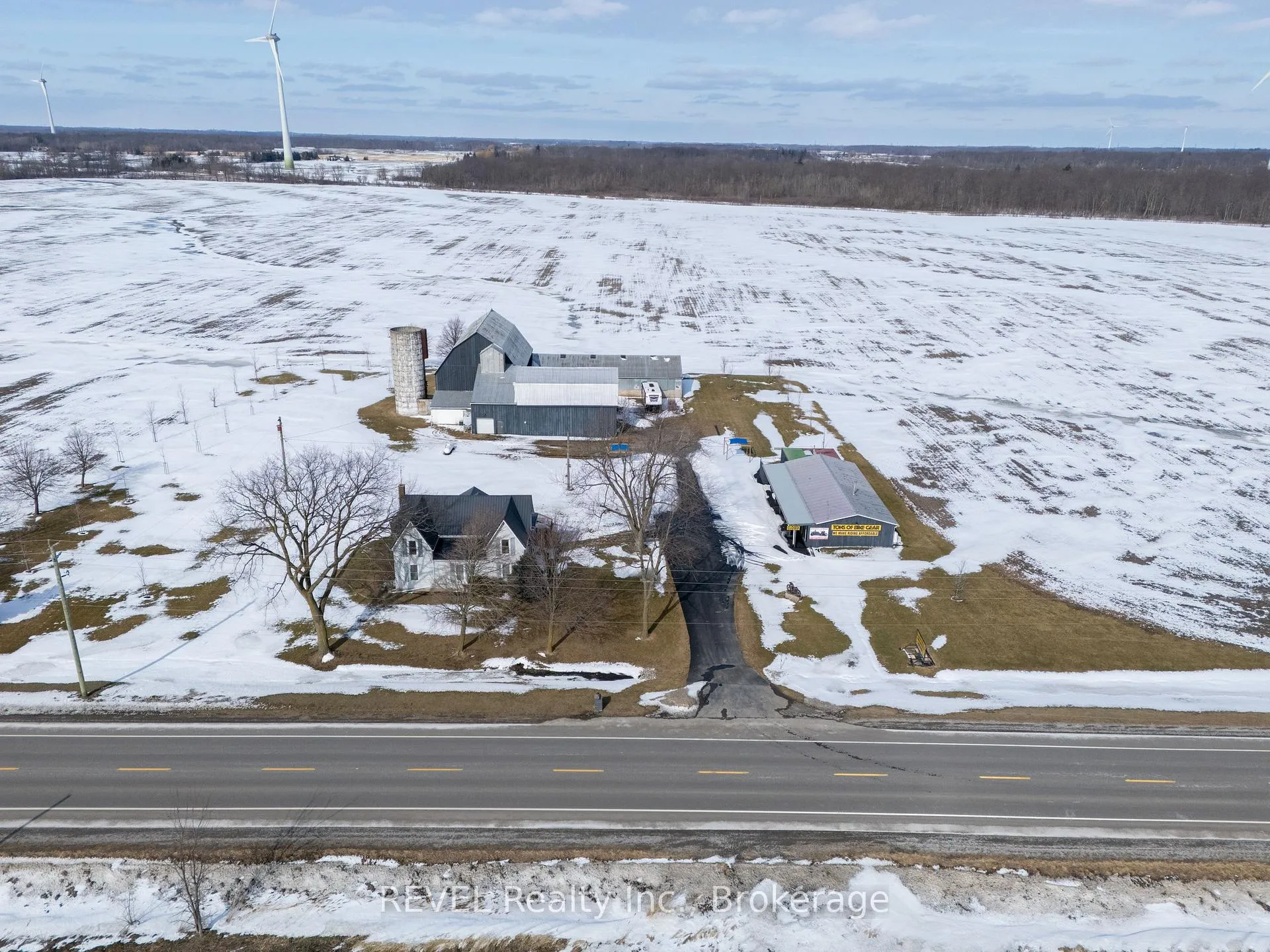 Photo 3 of 4179 Regional Rd 20, West Lincoln, Bismark/Wellandport — HOMEH