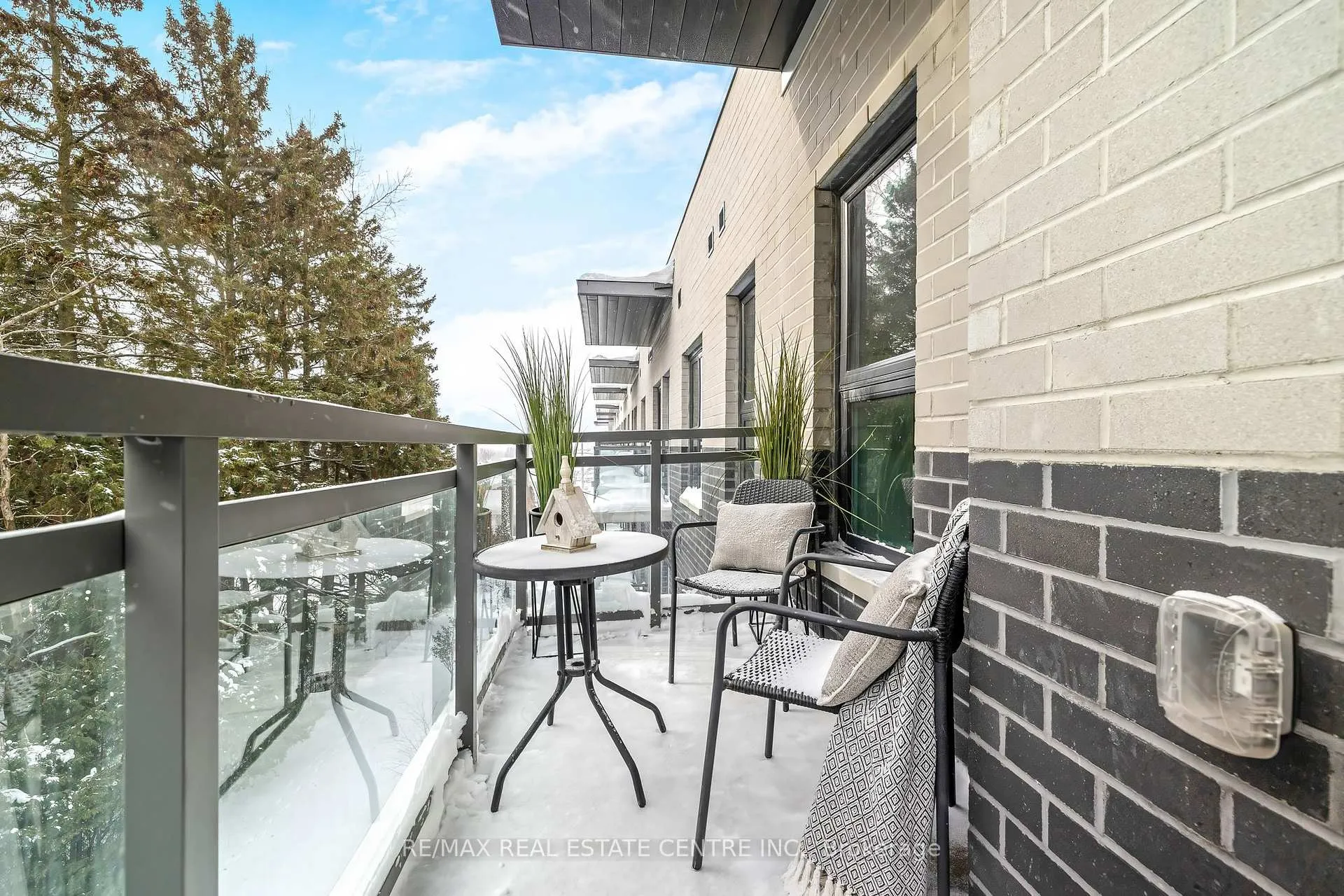 Photo 2 of Unit 407, 1201 Lackner Place, Kitchener — HOMEH