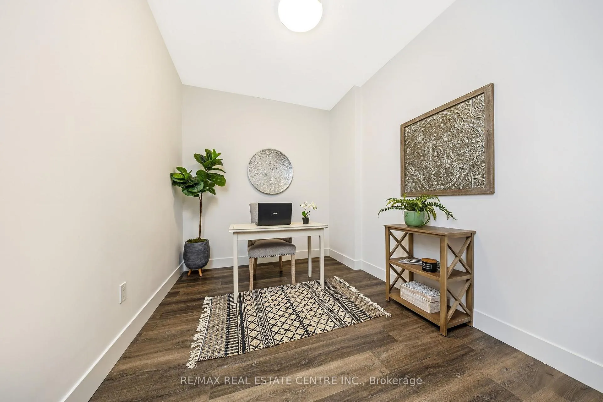 Photo 6 of Unit 407, 1201 Lackner Place, Kitchener — HOMEH