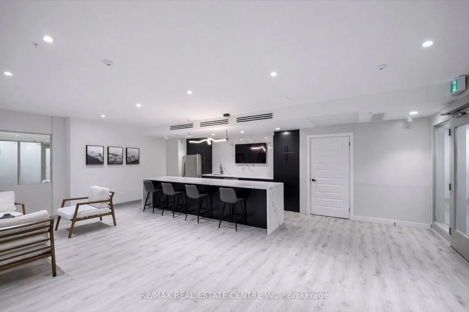 Photo 19 of Unit 407, 1201 Lackner Place, Kitchener — HOMEH