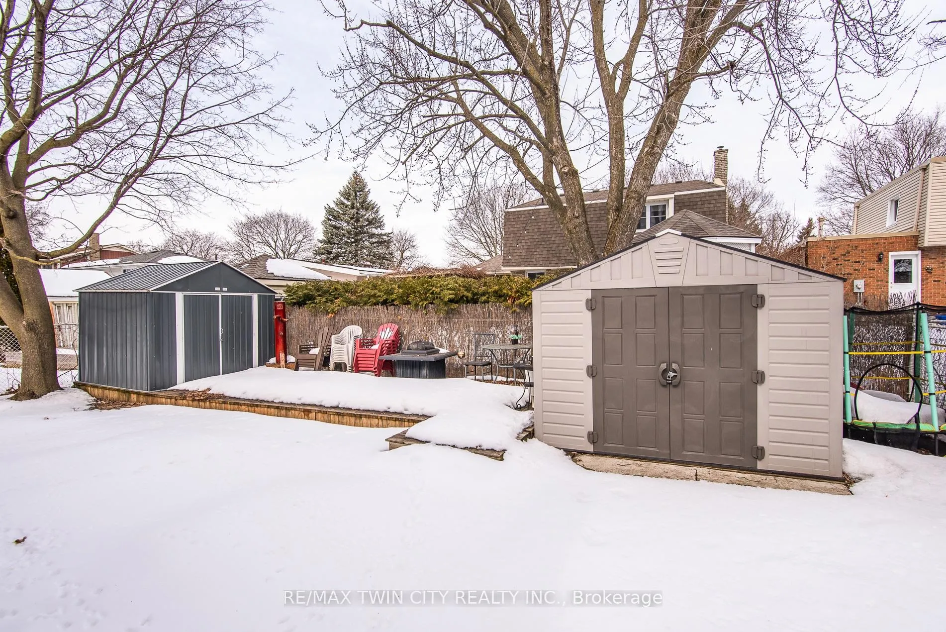 Photo 40 of 72 Manor Drive, Kitchener — HOMEH