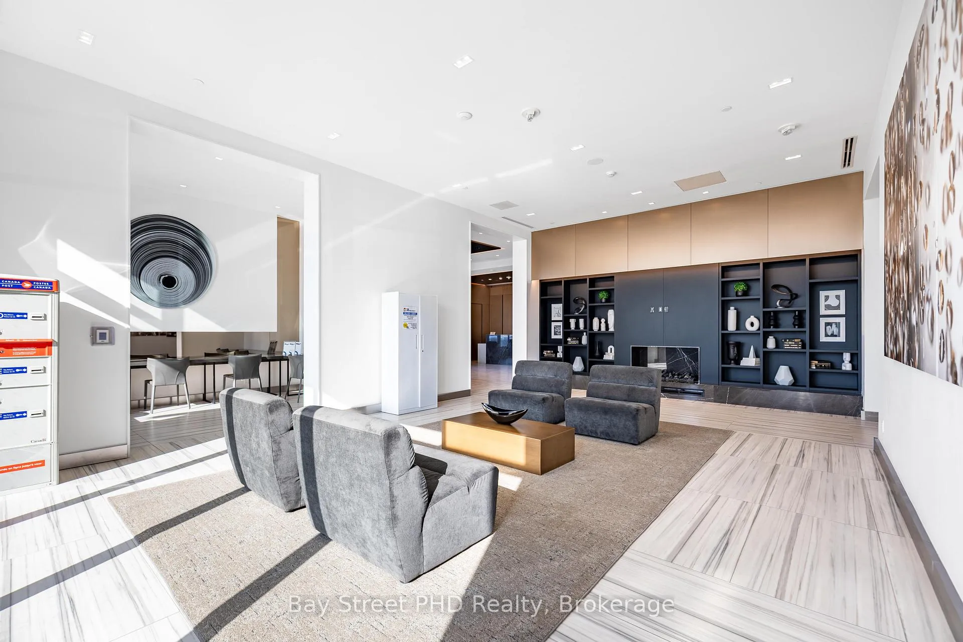 Photo 7 of Unit 1006, 38 Water Walk Drive, Markham, Unionville — HOMEH