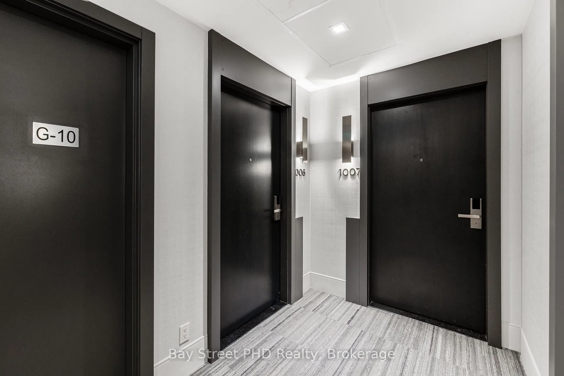 Photo 11 of Unit 1006, 38 Water Walk Drive, Markham, Unionville — HOMEH