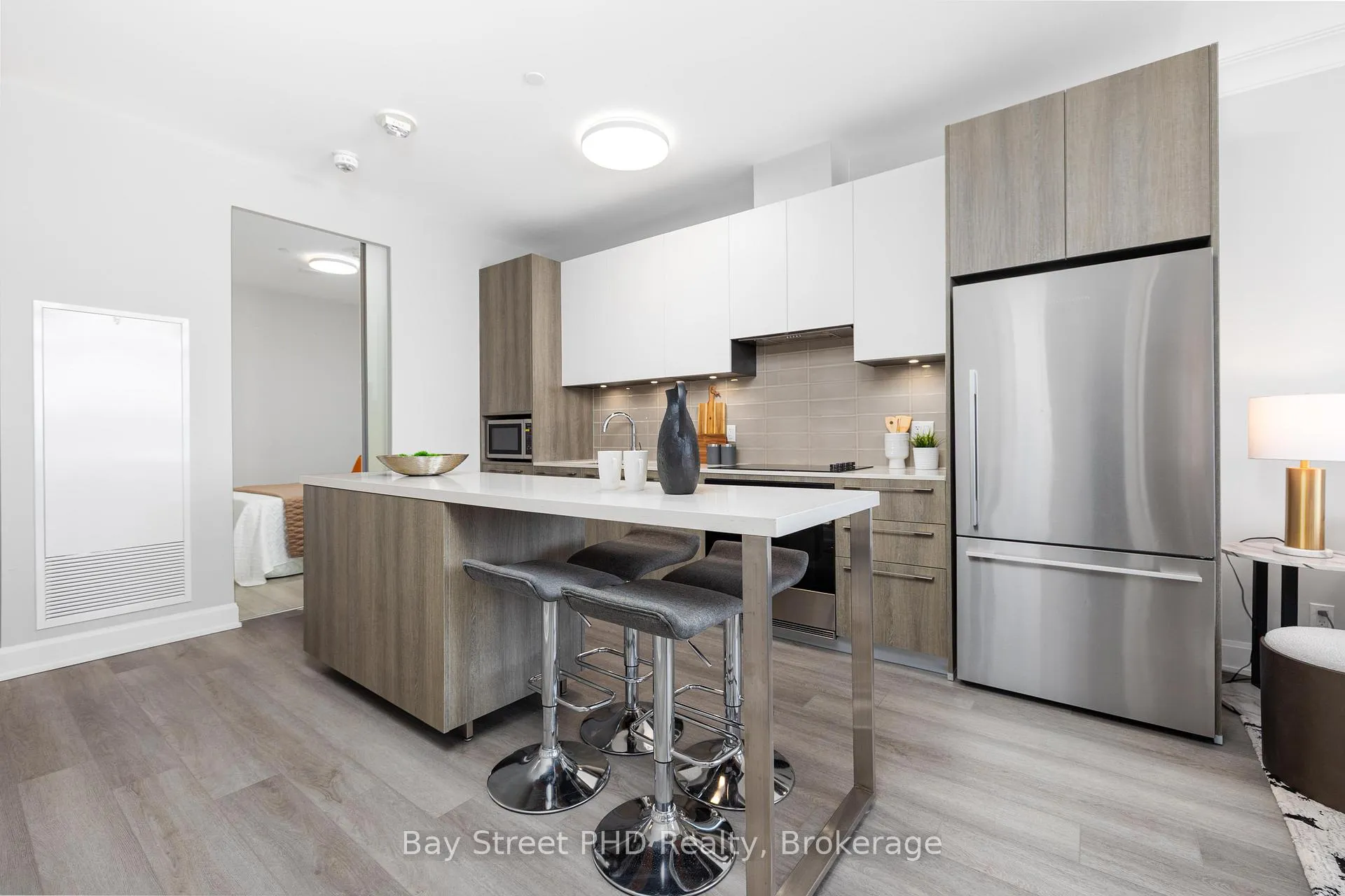 Photo 13 of Unit 1006, 38 Water Walk Drive, Markham, Unionville — HOMEH