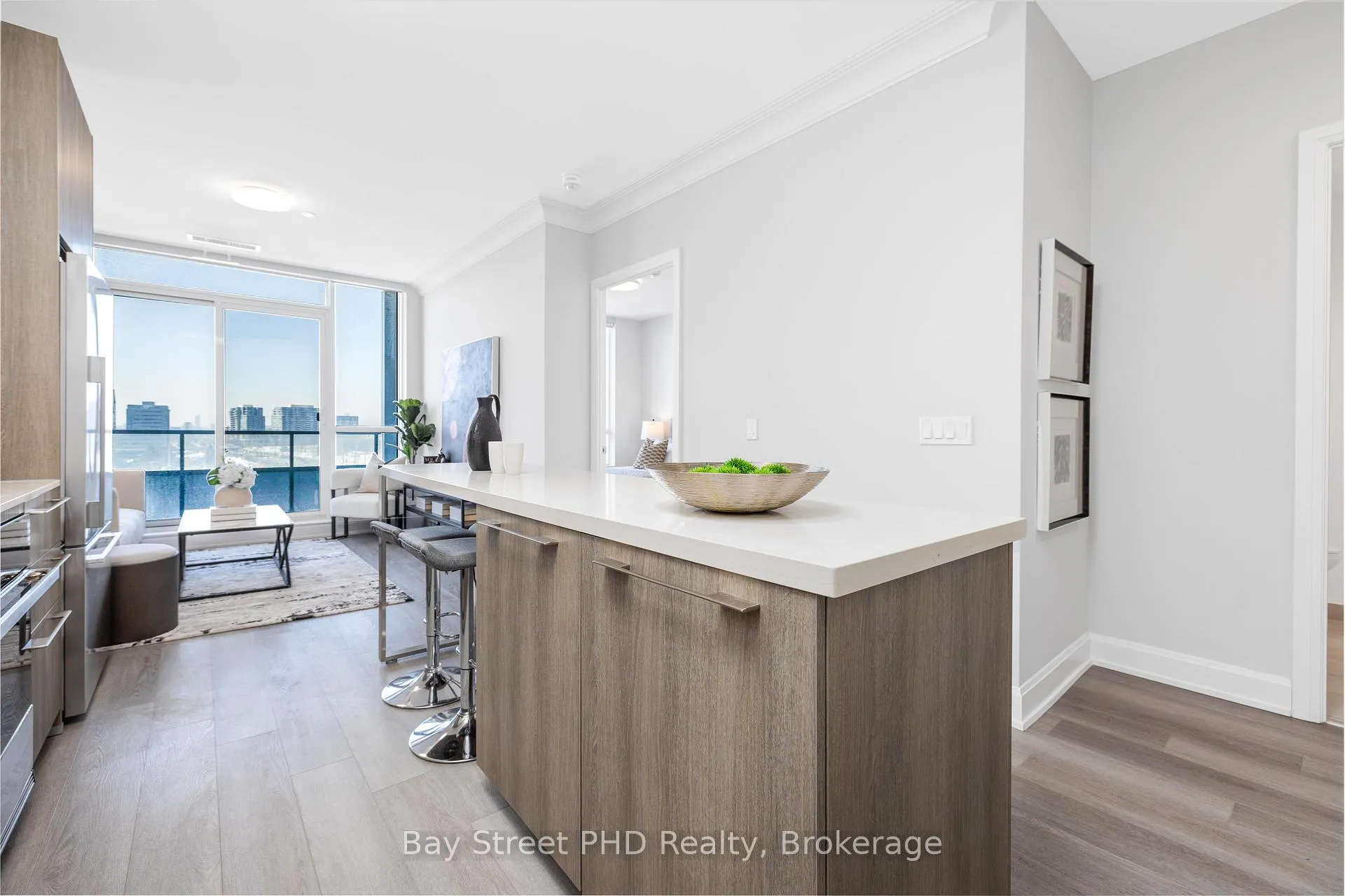 Photo 14 of Unit 1006, 38 Water Walk Drive, Markham, Unionville — HOMEH