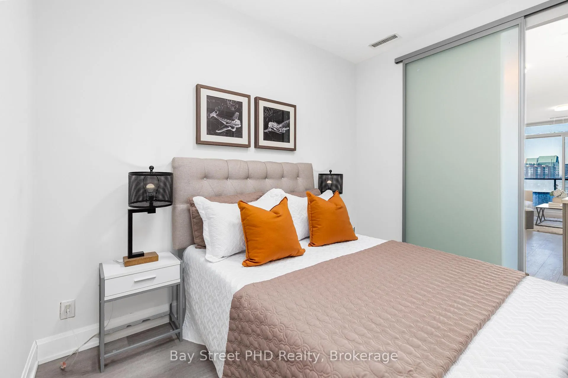 Photo 26 of Unit 1006, 38 Water Walk Drive, Markham, Unionville — HOMEH