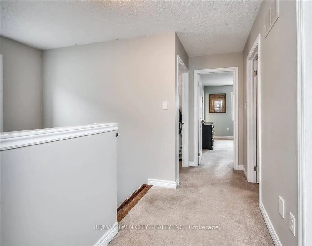 Photo 10 of 4646 Thomas Alton Boulevard, Burlington, Alton — HOMEH