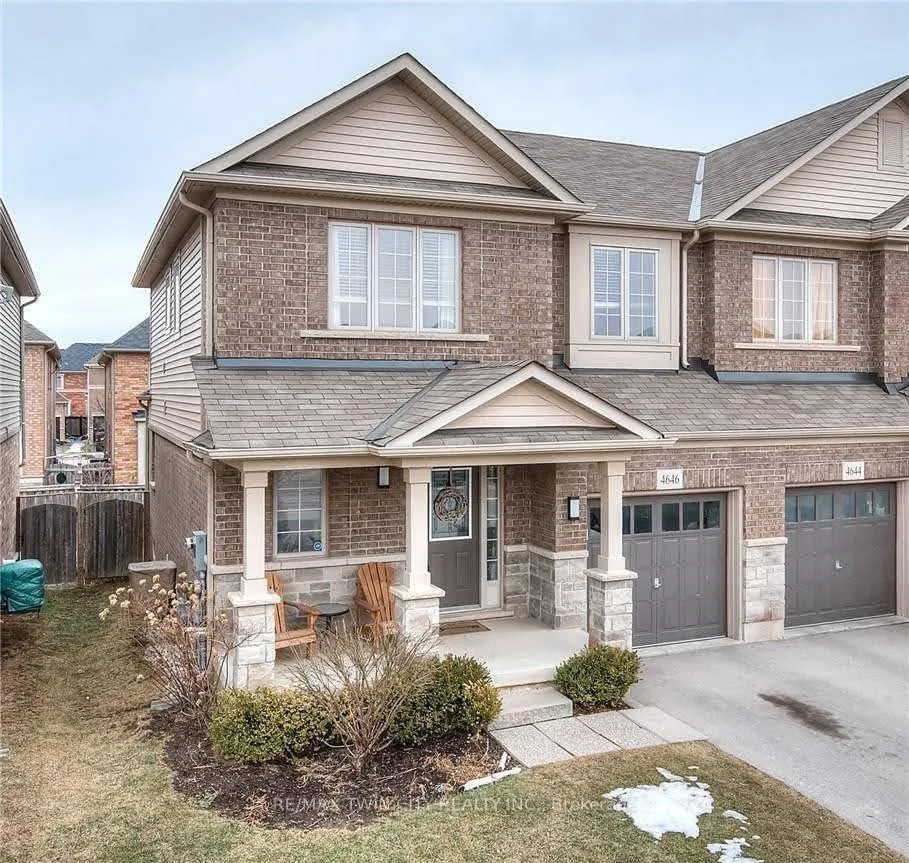 Photo 13 of 4646 Thomas Alton Boulevard, Burlington, Alton — HOMEH