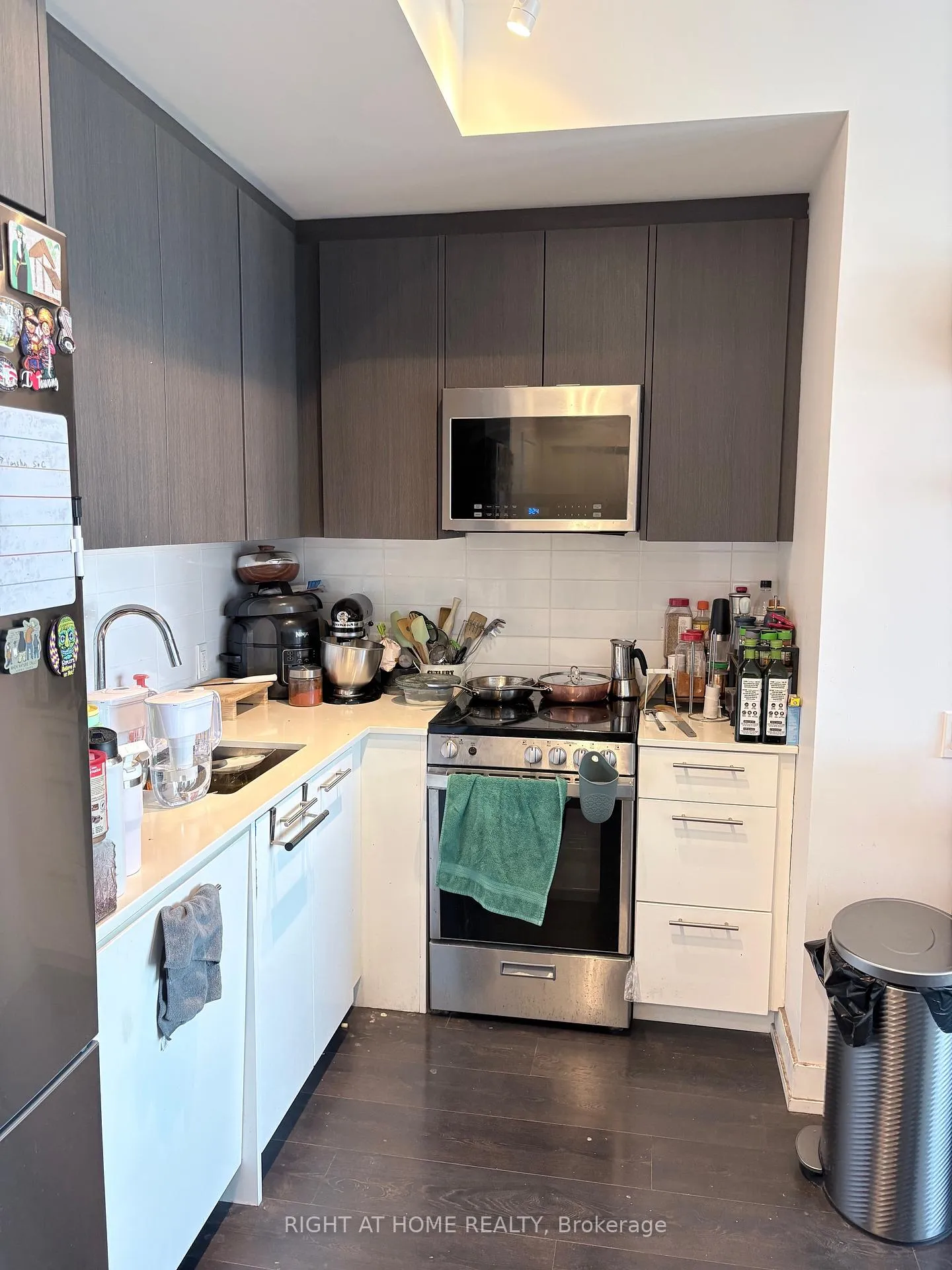 Photo 7 of Unit 905, 225 Veterans Drive, Brampton, Northwest Brampton — HOMEH