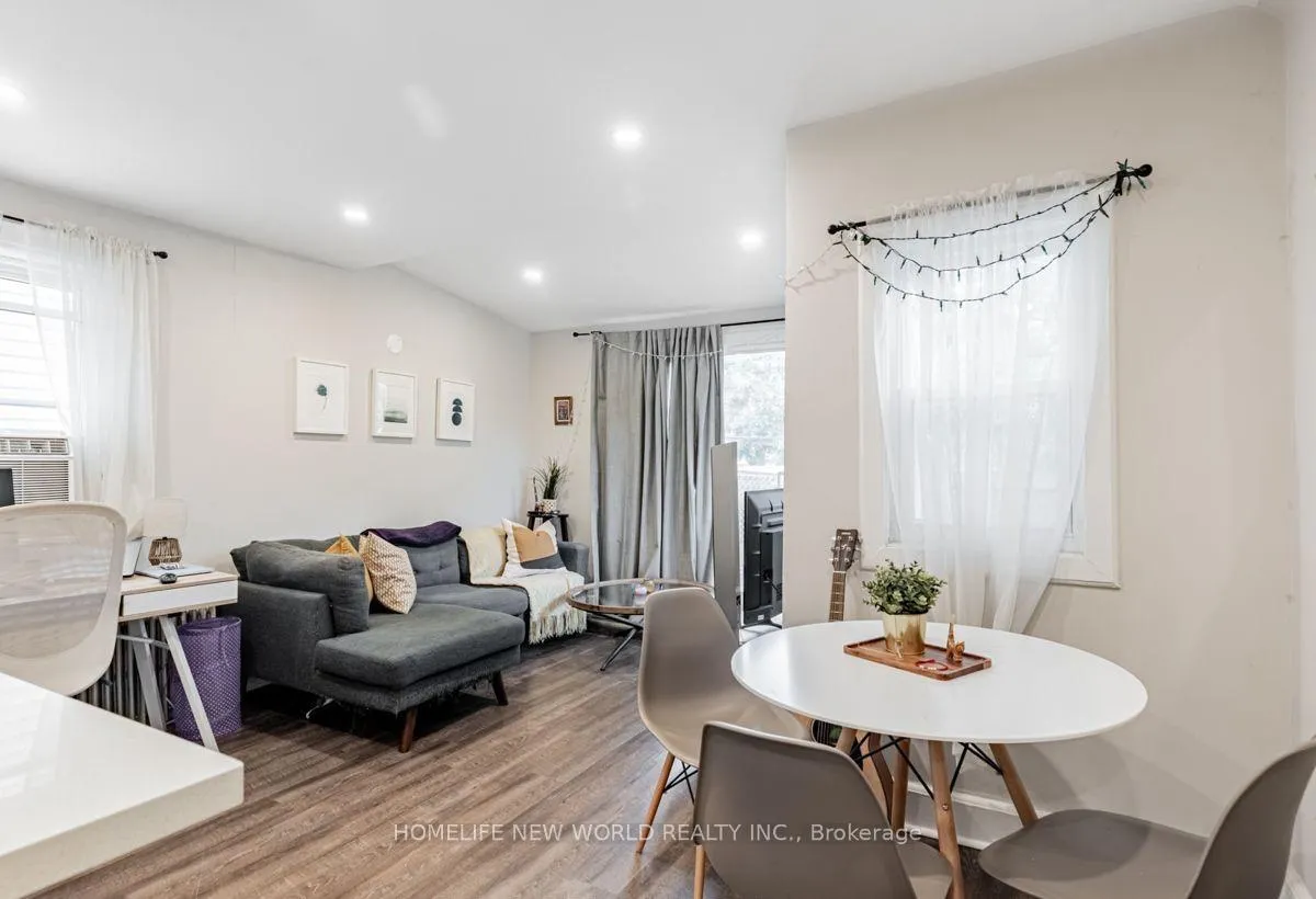 Photo 3 of 878 Kingston Road, Toronto, East End-Danforth — HOMEH