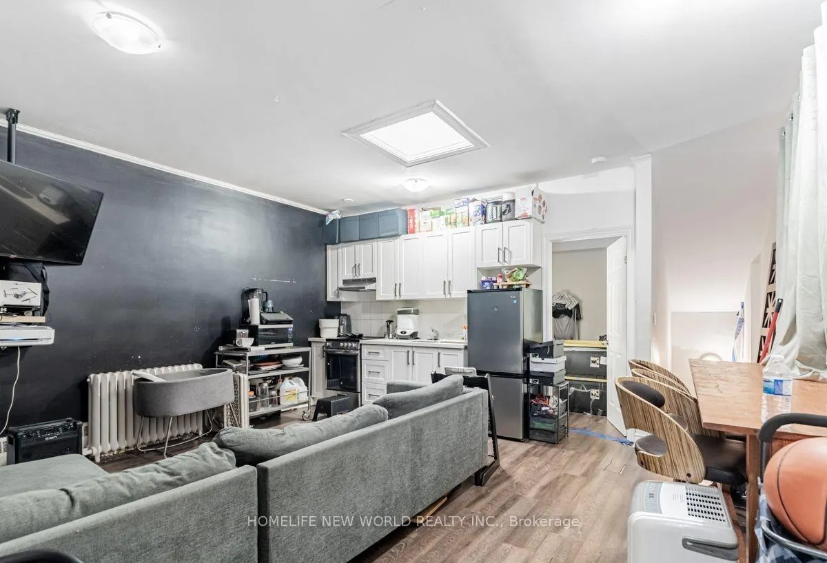 Photo 20 of 878 Kingston Road, Toronto, East End-Danforth — HOMEH