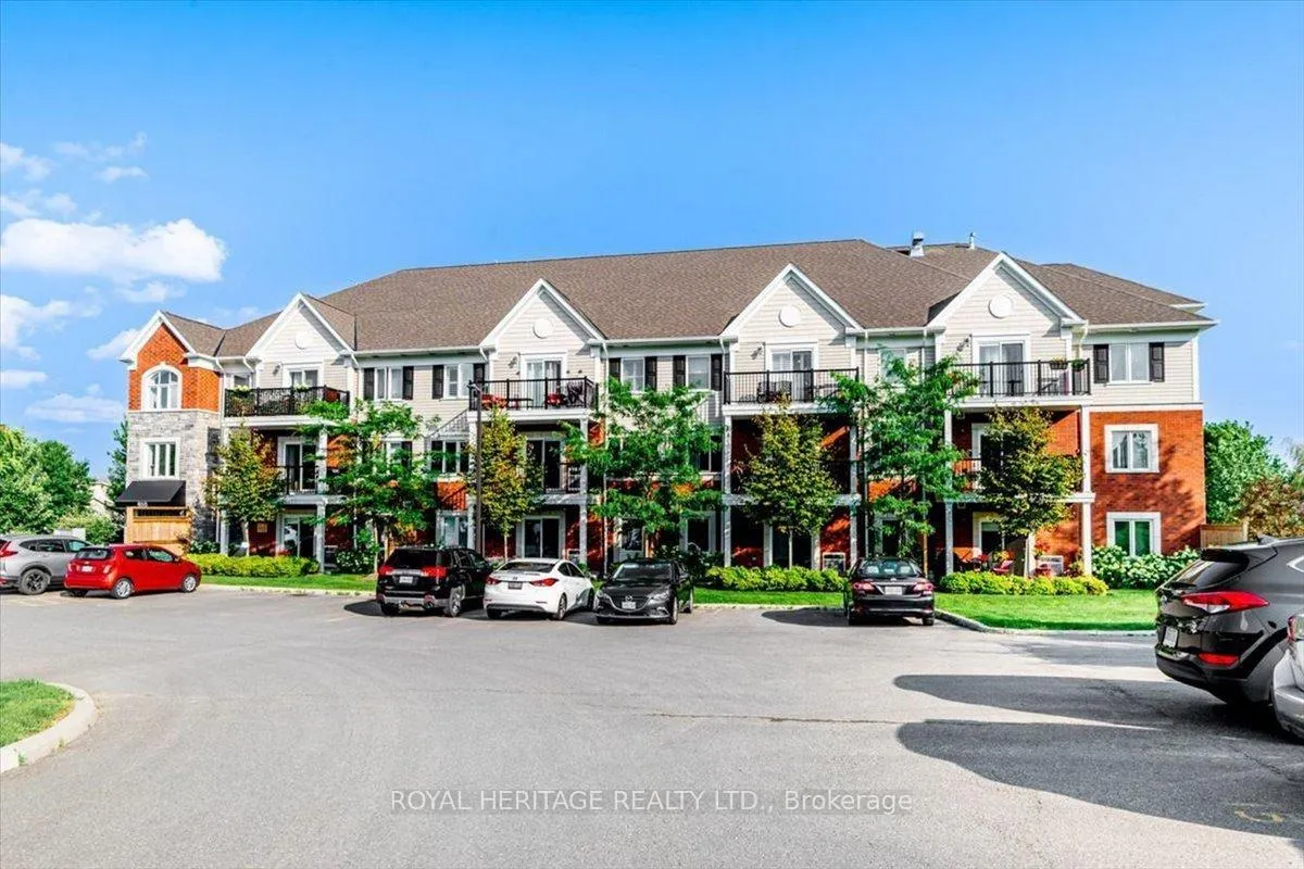 Photo 2 of Unit 204, 910 Wentworth Street, Peterborough, Otonabee Ward 1 — HOMEH