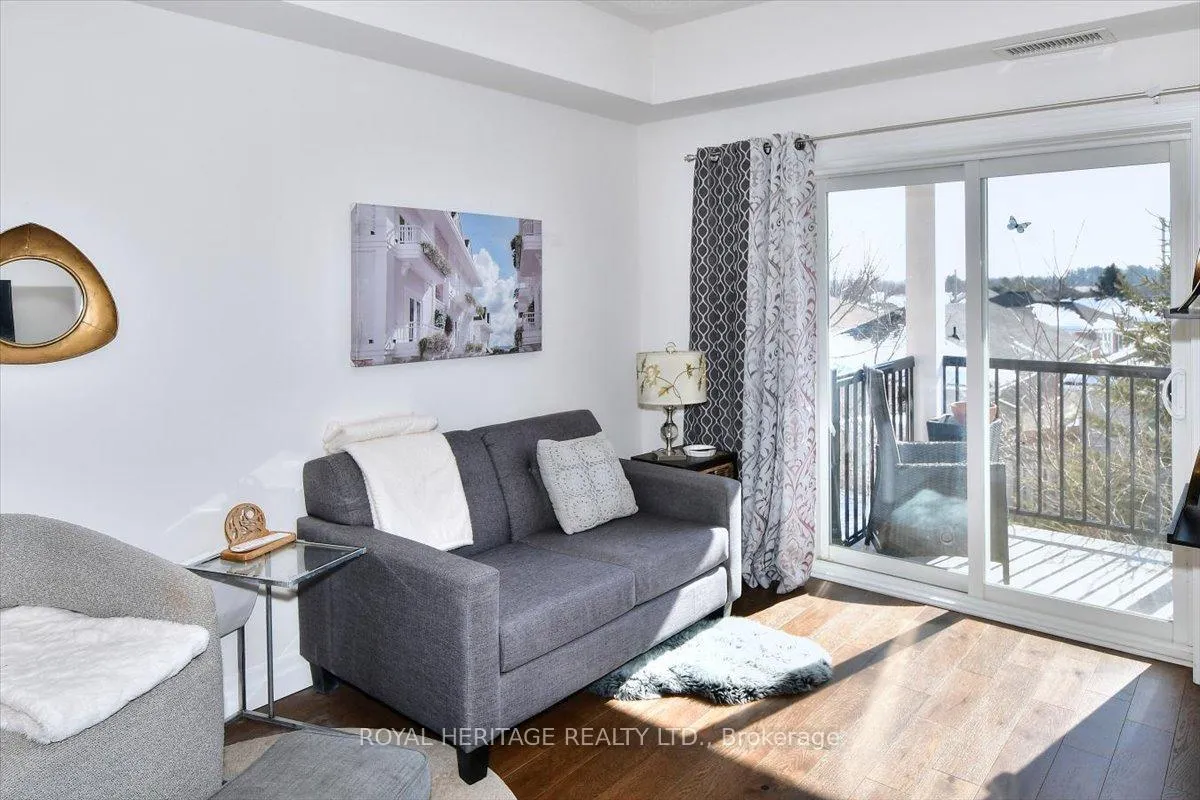 Photo 7 of Unit 204, 910 Wentworth Street, Peterborough, Otonabee Ward 1 — HOMEH