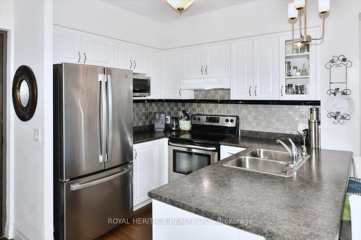 Photo 11 of Unit 204, 910 Wentworth Street, Peterborough, Otonabee Ward 1 — HOMEH