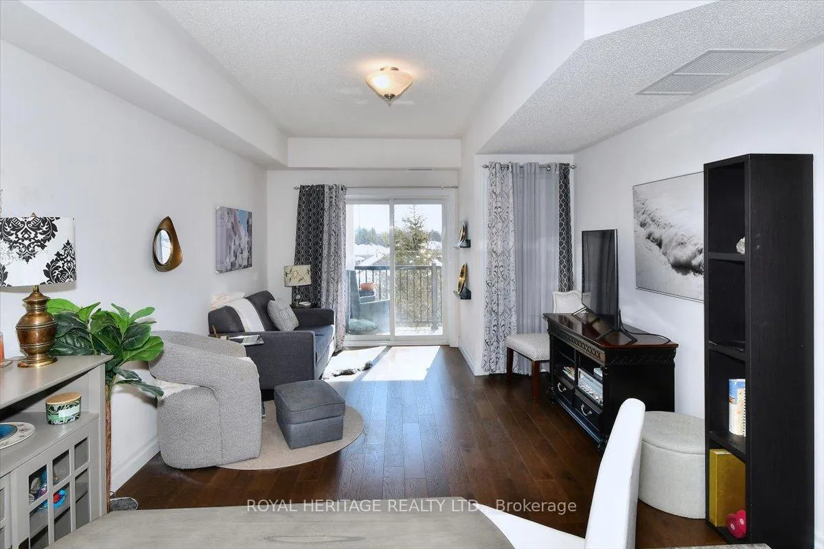 Photo 13 of Unit 204, 910 Wentworth Street, Peterborough, Otonabee Ward 1 — HOMEH