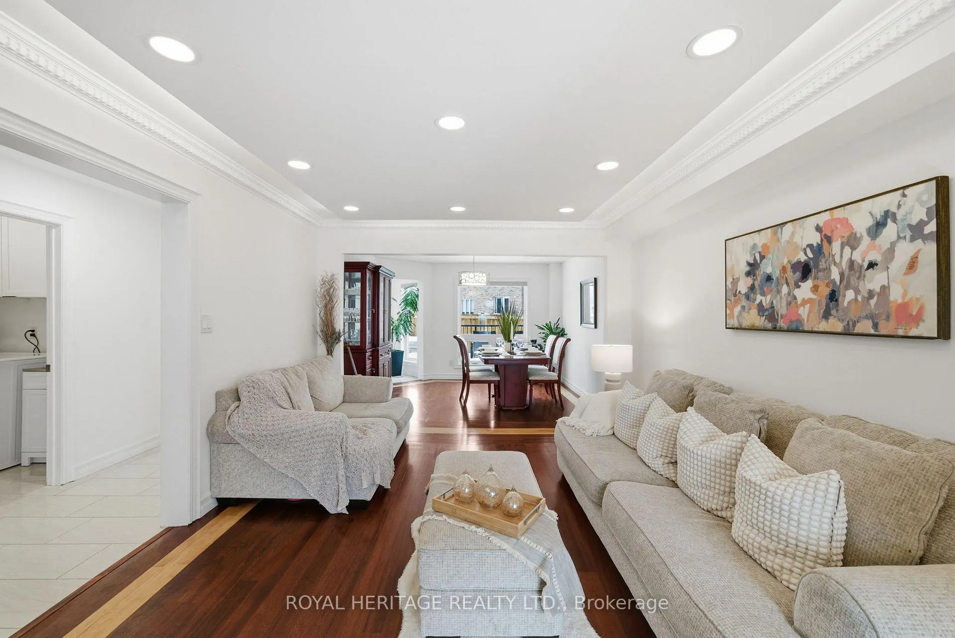 Photo 8 of 2201 Wildwood Crescent, Pickering, Brock Ridge — HOMEH