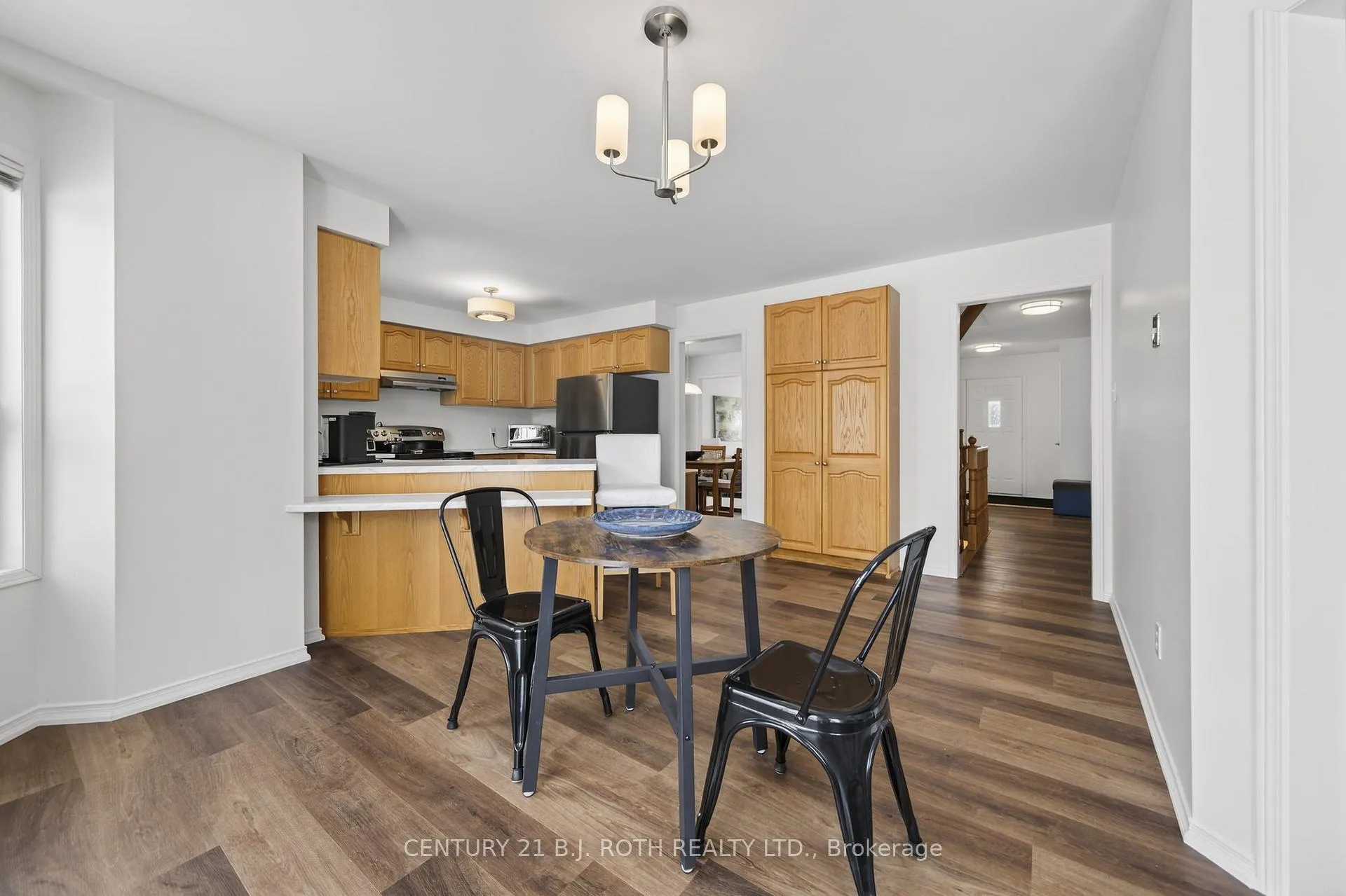 Photo 6 of 400 Cundles Road W, Barrie, Northwest — HOMEH