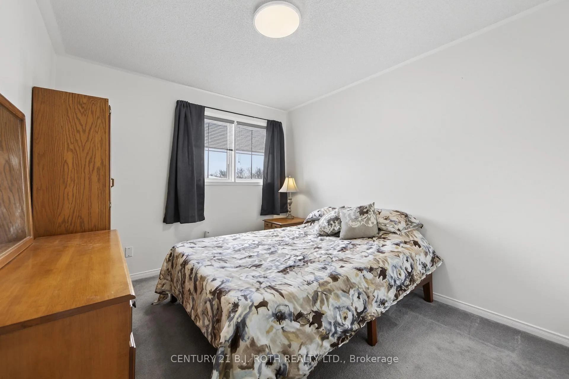 Photo 17 of 400 Cundles Road W, Barrie, Northwest — HOMEH