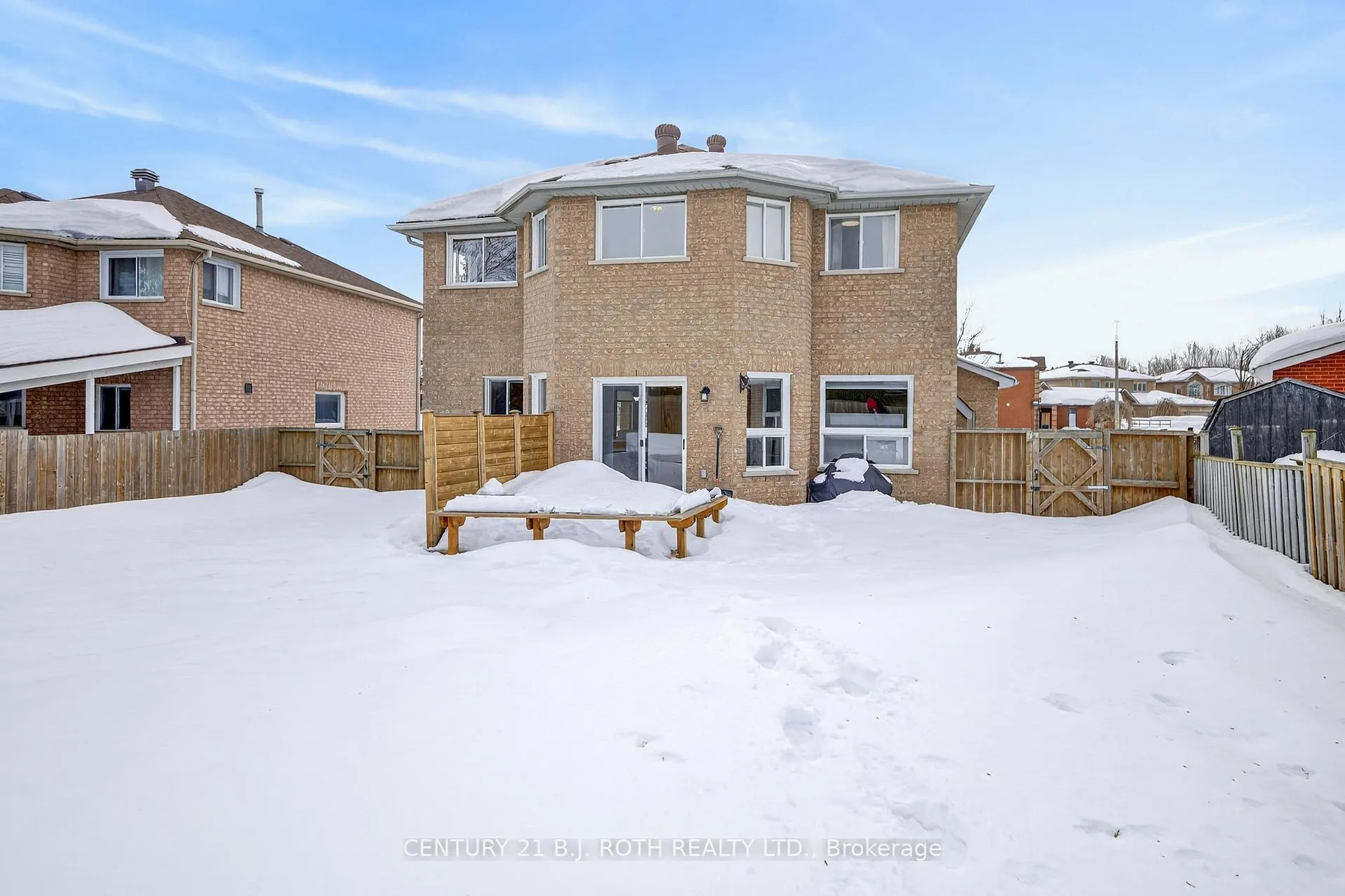 Photo 21 of 400 Cundles Road W, Barrie, Northwest — HOMEH