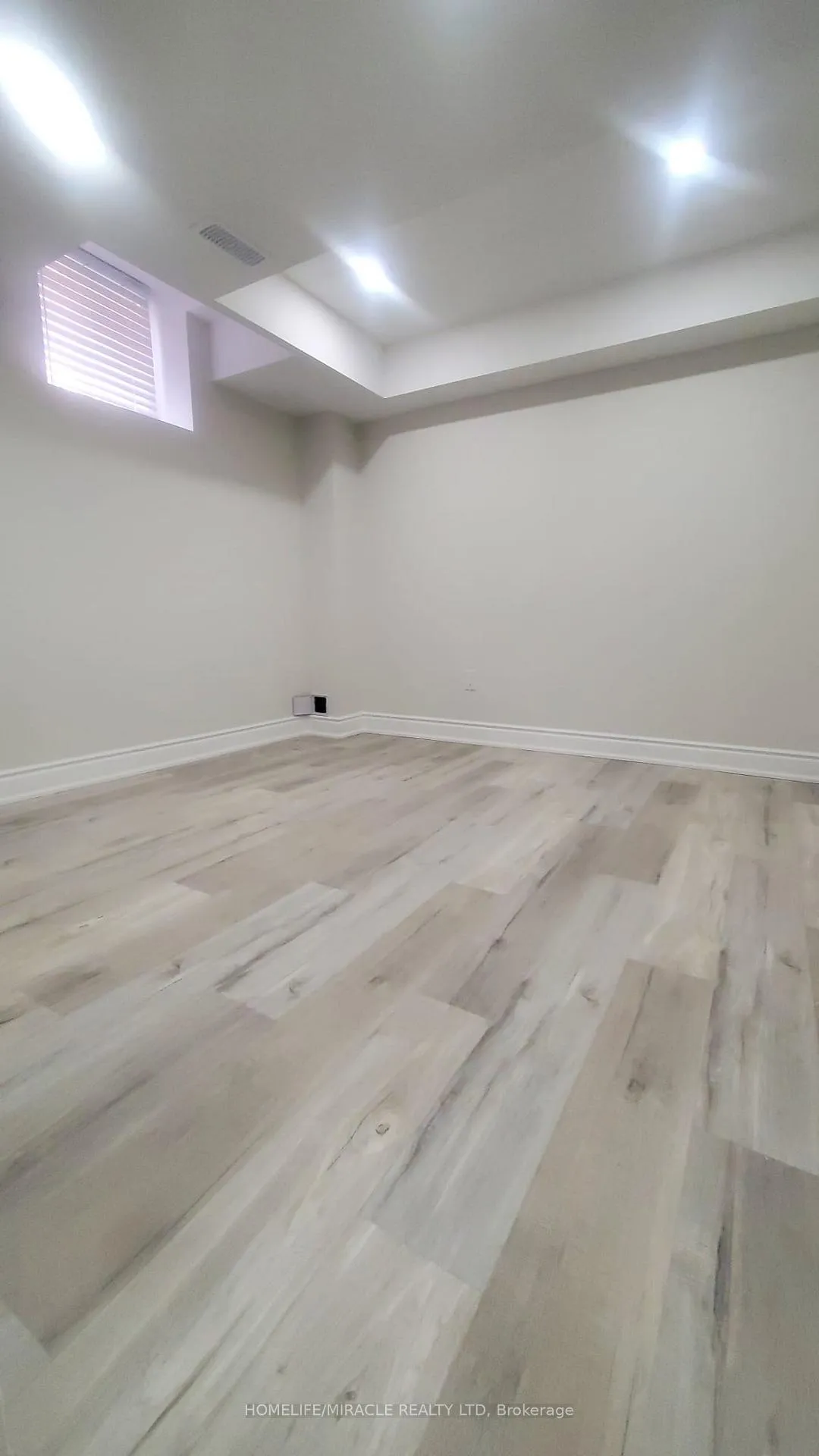 Photo 5 of Unit BSMT, 26 Westfield Crescent, Hamilton, Waterdown — HOMEH
