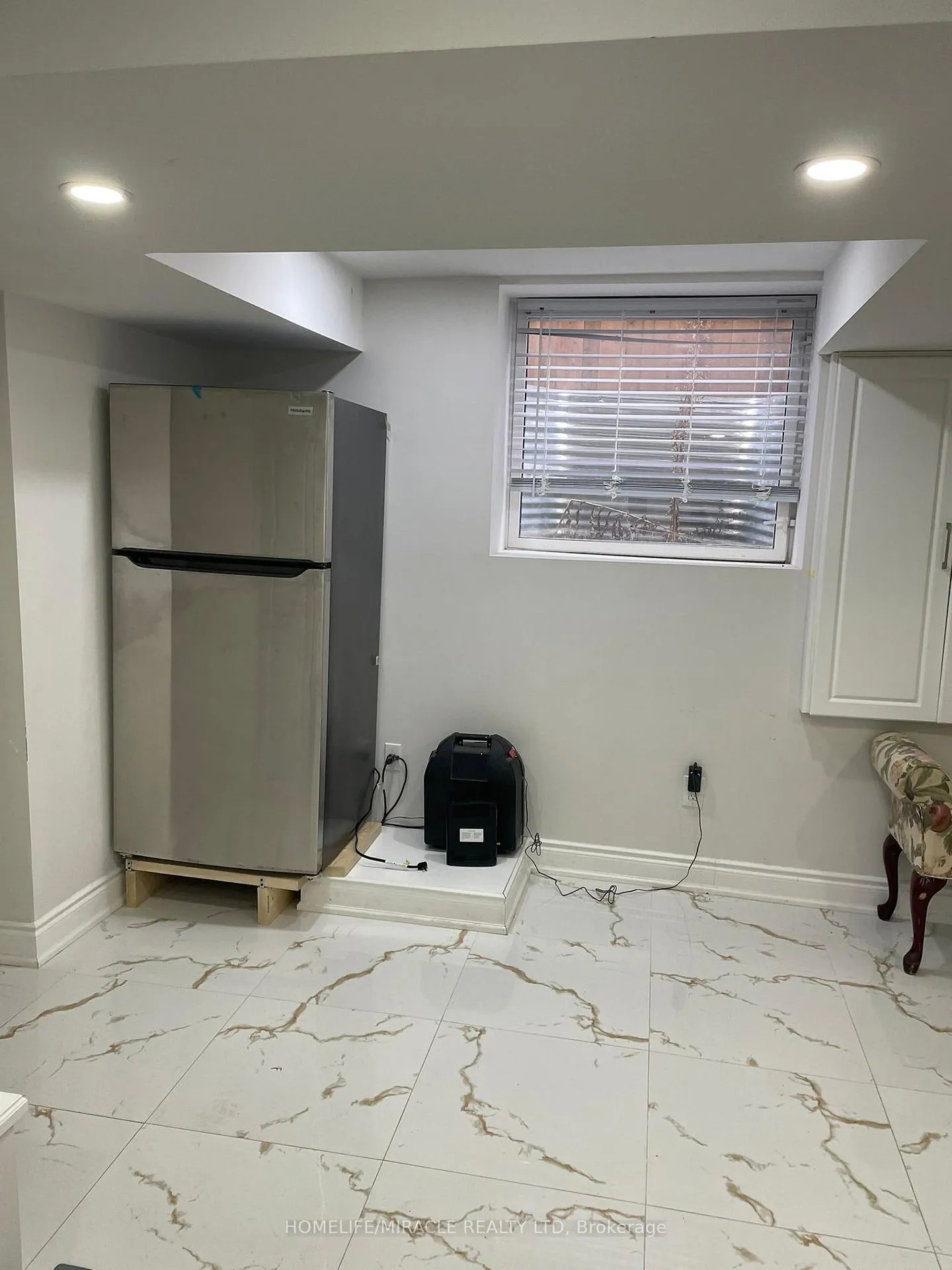 Photo 7 of Unit BSMT, 26 Westfield Crescent, Hamilton, Waterdown — HOMEH