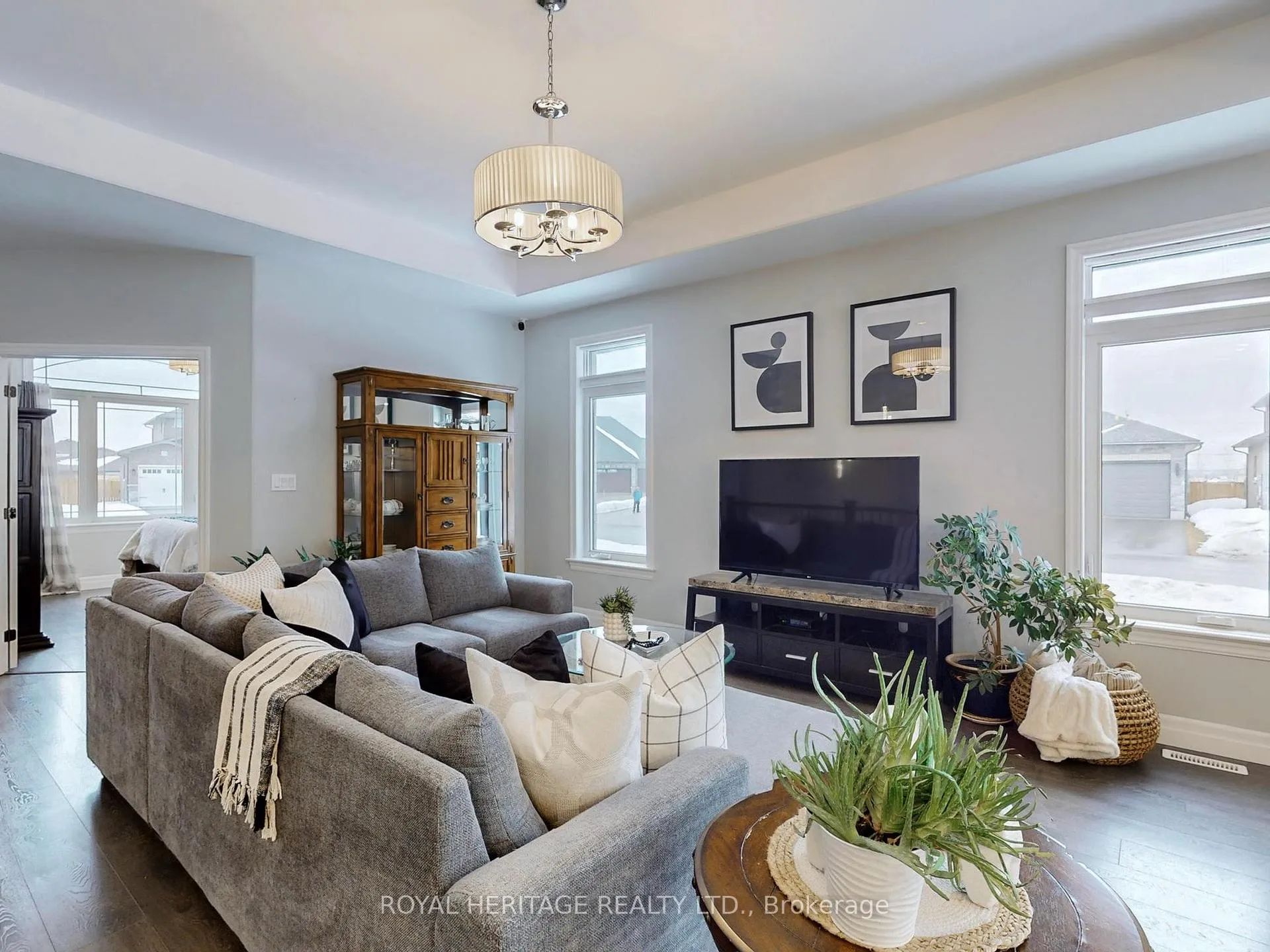 Photo 4 of 22 Bel Air Crescent, Quinte West, Murray Ward — HOMEH