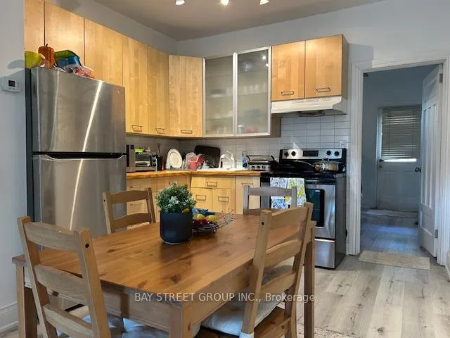 Photo 5 of Unit unit 1, 693 Woodbine Avenue, Toronto, Woodbine Corridor — HOMEH